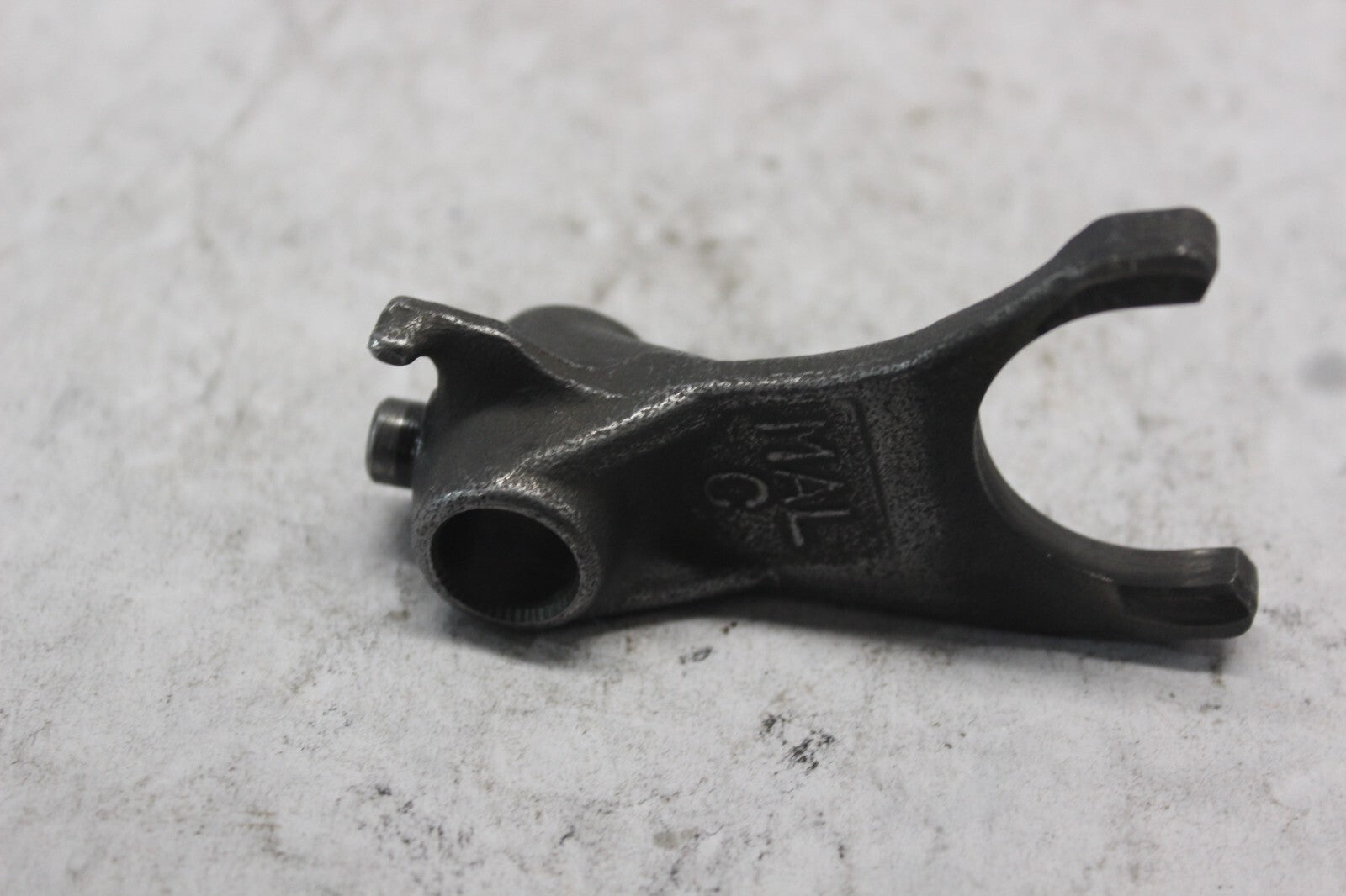 CENTER GEARSHIFT FORK 24212-MAL-600 1998 HONDA CBR900RR