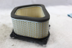 AIR FILTER ASSY LIKE NEW 13780-24F02 2002 SUZUKI HAYABUSA GSX1300R