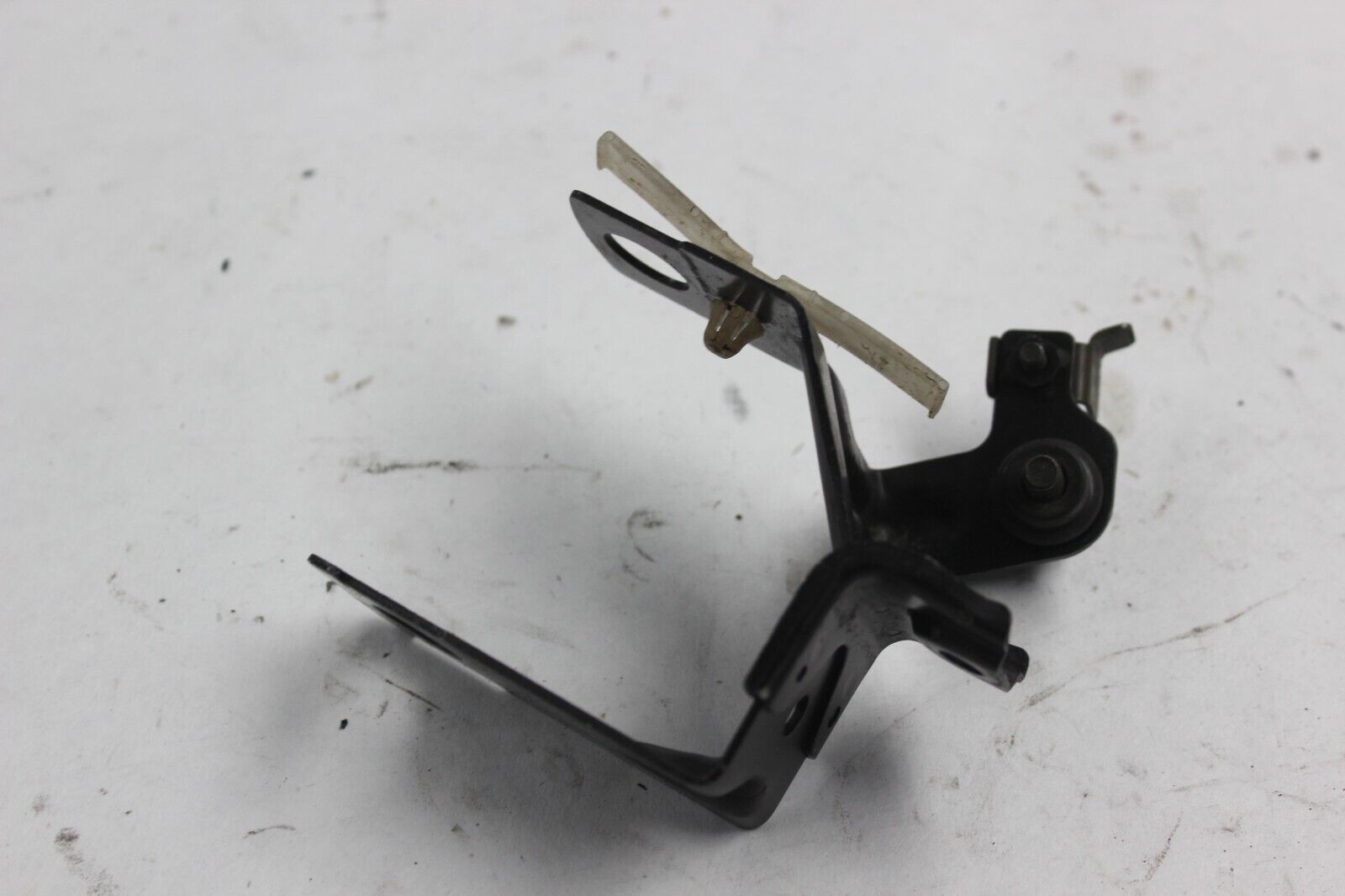FUEL PUMP BRACKET 11052-1842 2001 KAWASAKI ZX-9R