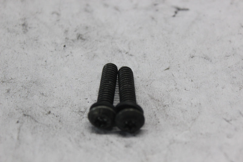 4132 FRONT MC HALF-CLAMP SCREW (2) 2008 H-D ELECTRAGLIDE FLHT