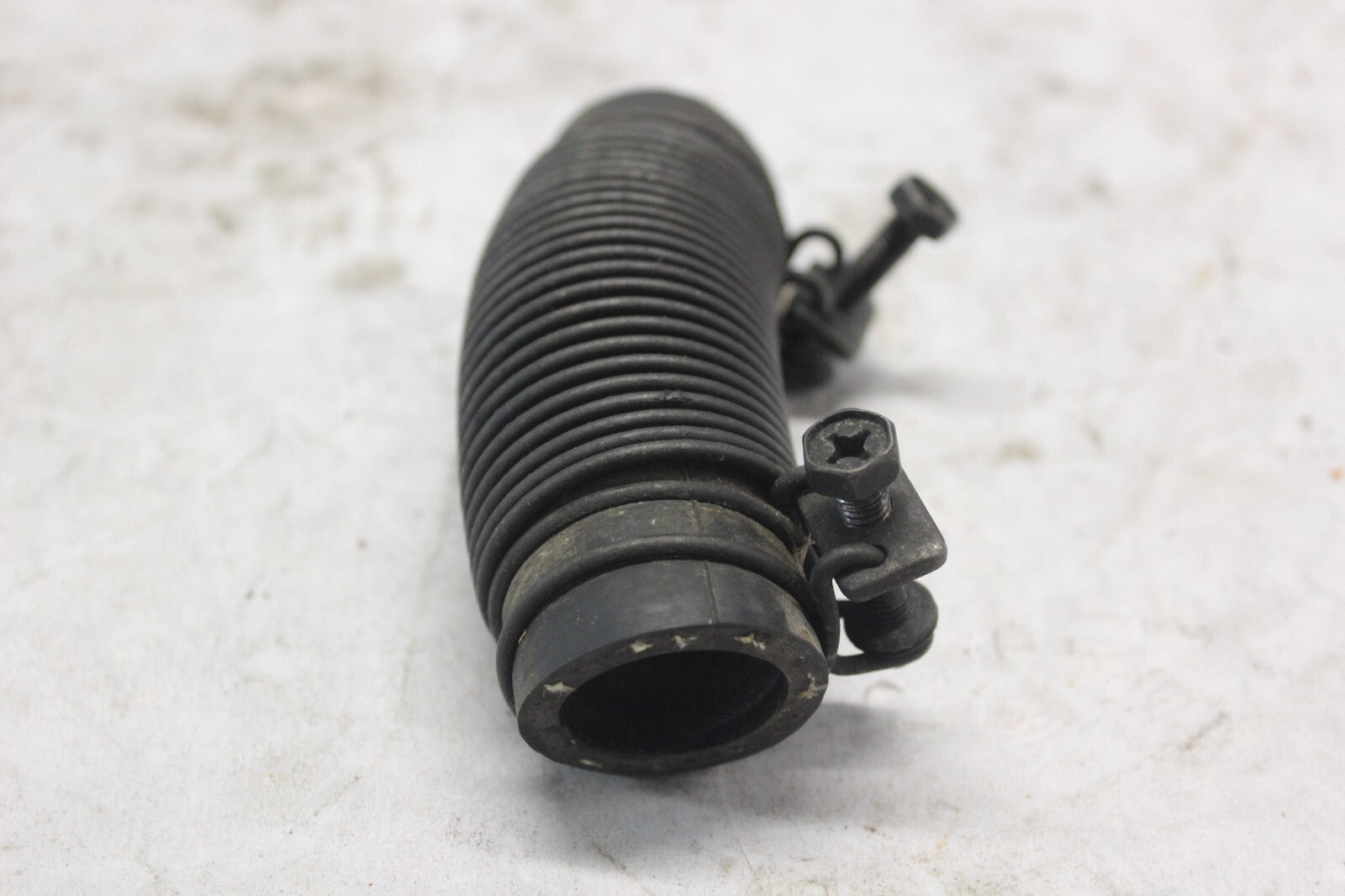 LOWER WATER HOSE 19502-431-000 1982 HONDA GOLDWING GL1100A