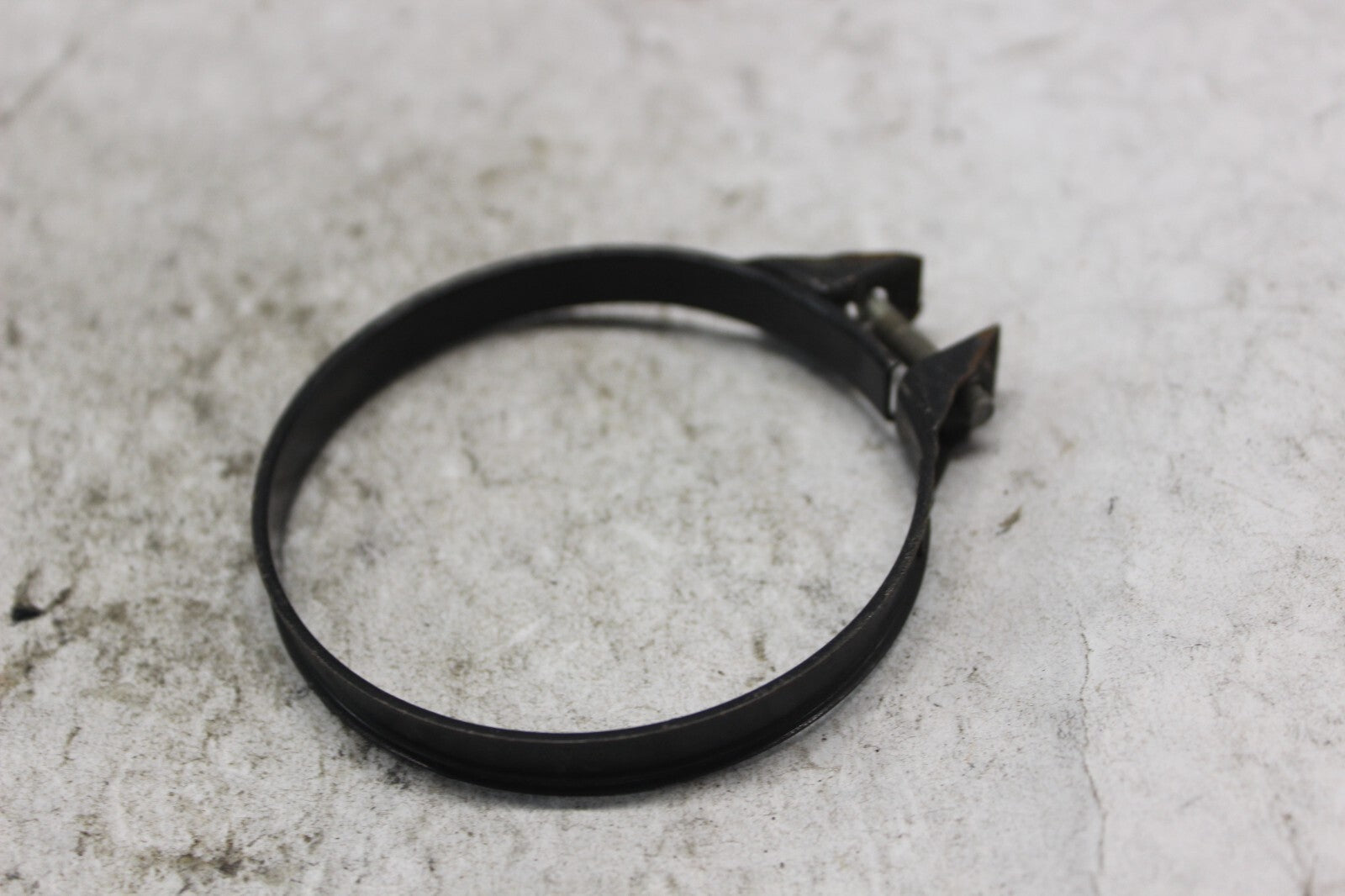 AIR CLEANER TUBE CLAMP 17255-MN1-670  1998 HONDA CBR900RR