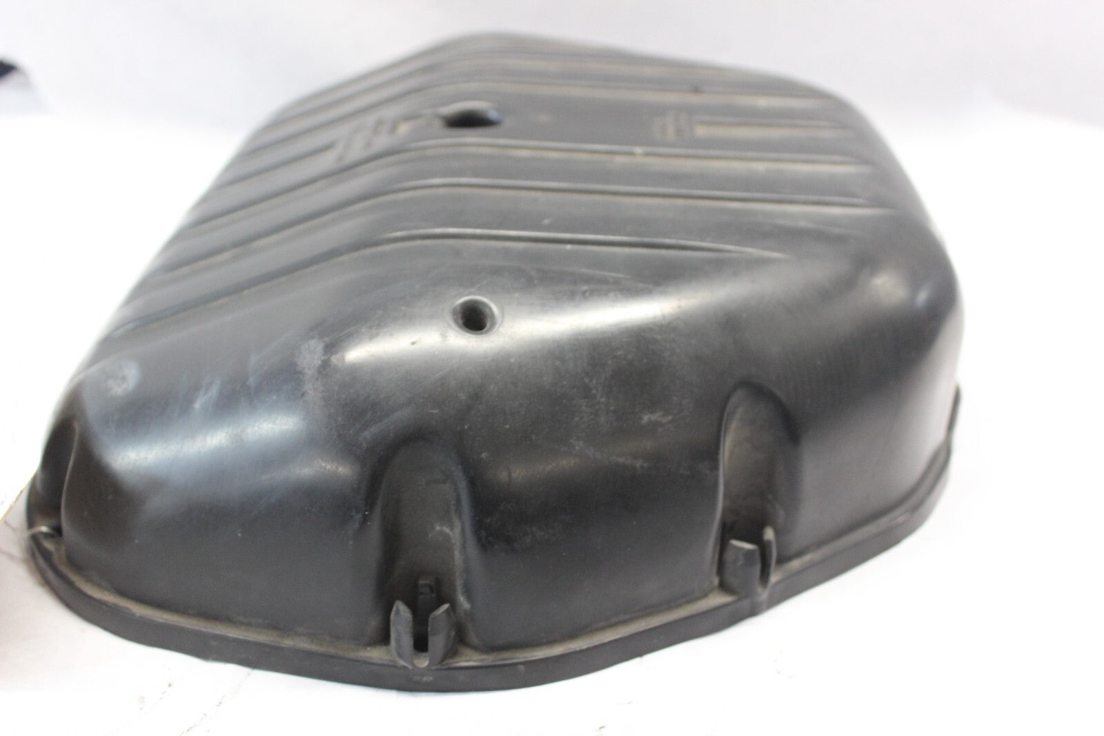 AIR CLEANER CAP 13740-35F00 2002 SUZUKI GSX-R1000