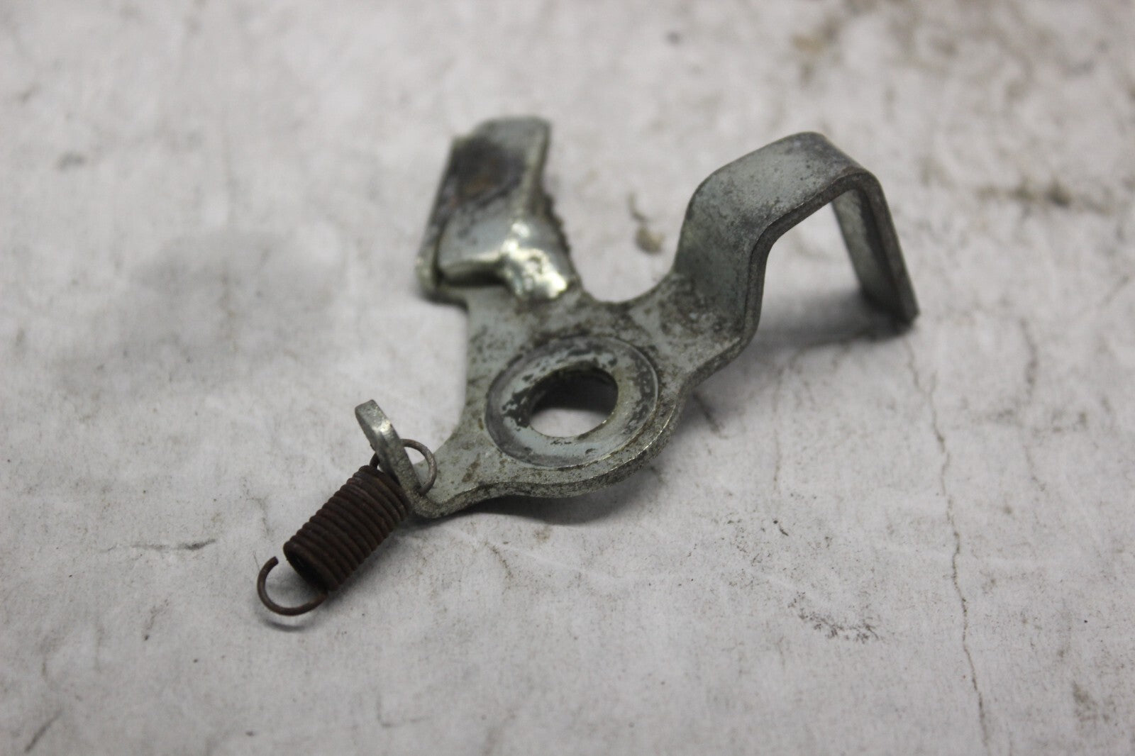 SEAT LOCK PLATE W/ SPRING ( LEVER ) 77232-MAS-E00 1998 HONDA CBR900RR