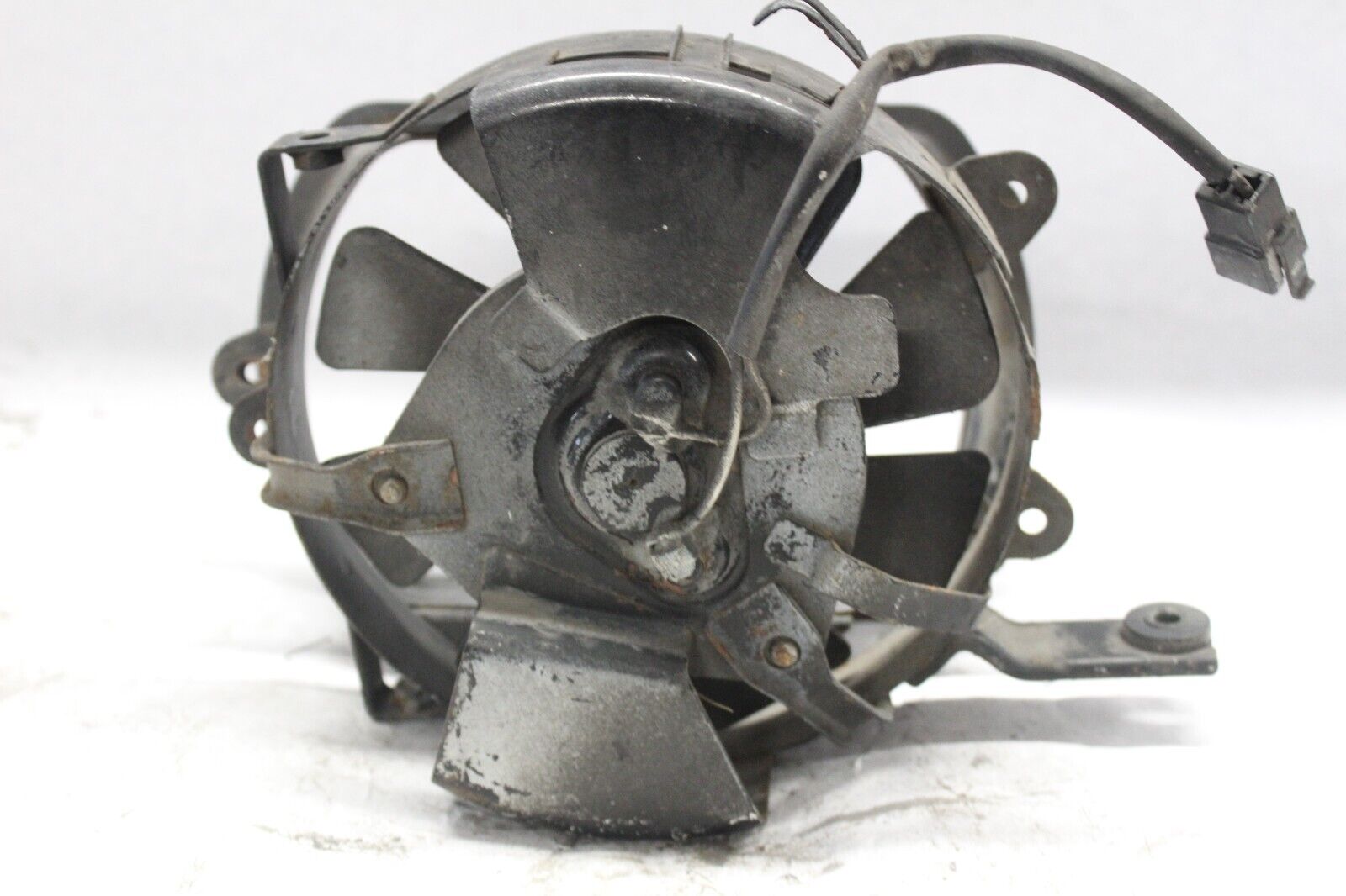 RADIATOR FAN ASSY 17800-41F00 2003 SUZUKI VOLUSIA VL800