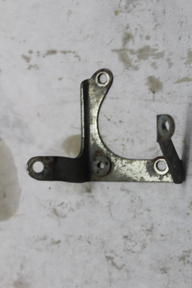 THERMOSTAT STAY 19418-415-010 1982 GL500I SILVERWING