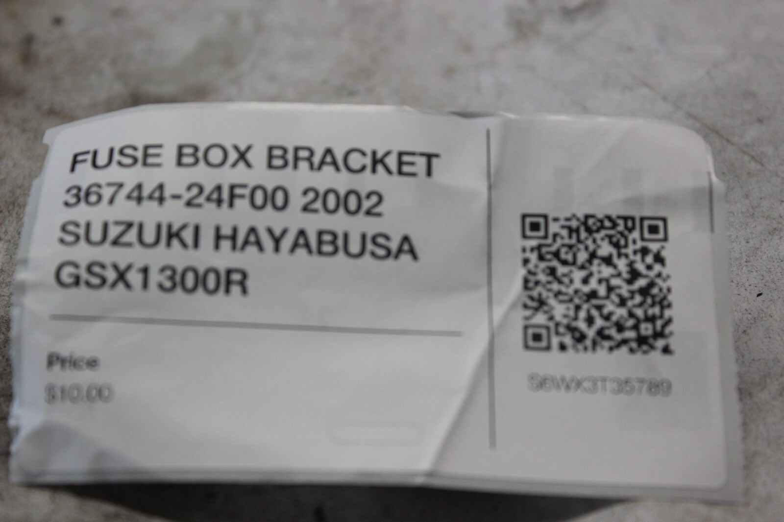 FUSE BOX BRACKET 36744-24F00 2002 SUZUKI HAYABUSA GSX1300R