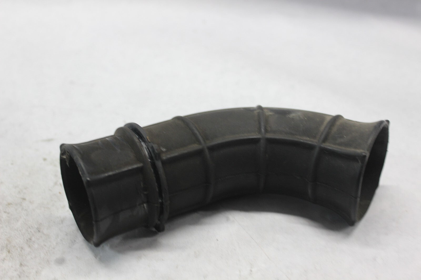 AIR CLEANER DUCT 17251-MW0-000 1998 HONDA CBR900RR