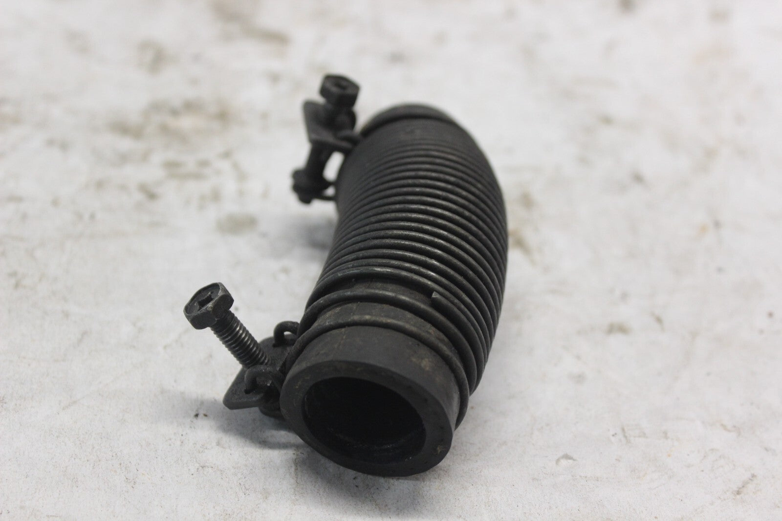 LOWER WATER HOSE 19502-431-000 1982 HONDA GOLDWING GL1100A