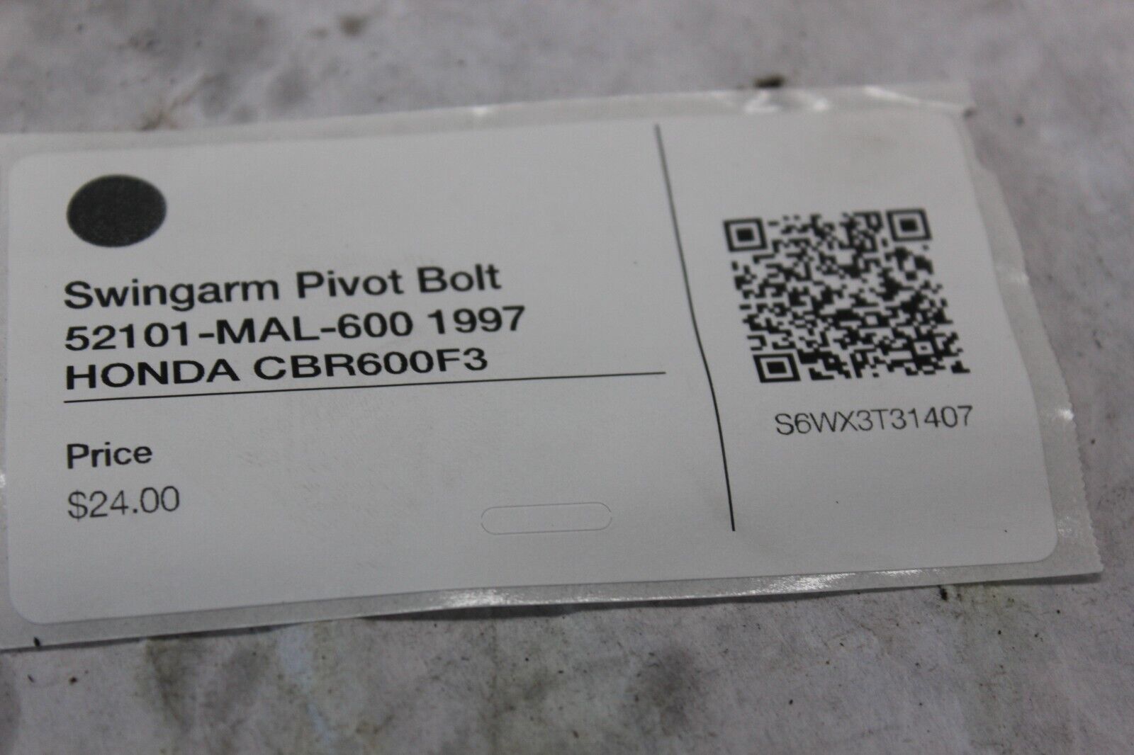 Swingarm Pivot Bolt 52101-MAL-600 1997 HONDA CBR600F3