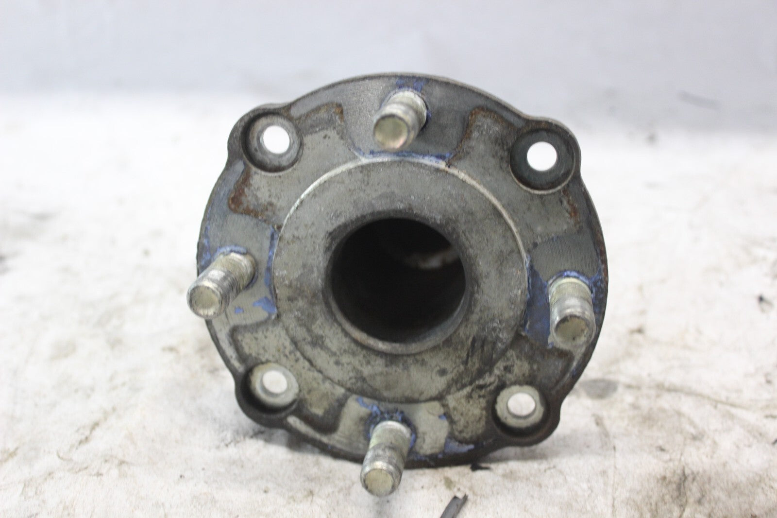 REAR AXLE 42300-MBG-000 2002 HONDA VFR800 INTERCEPTOR