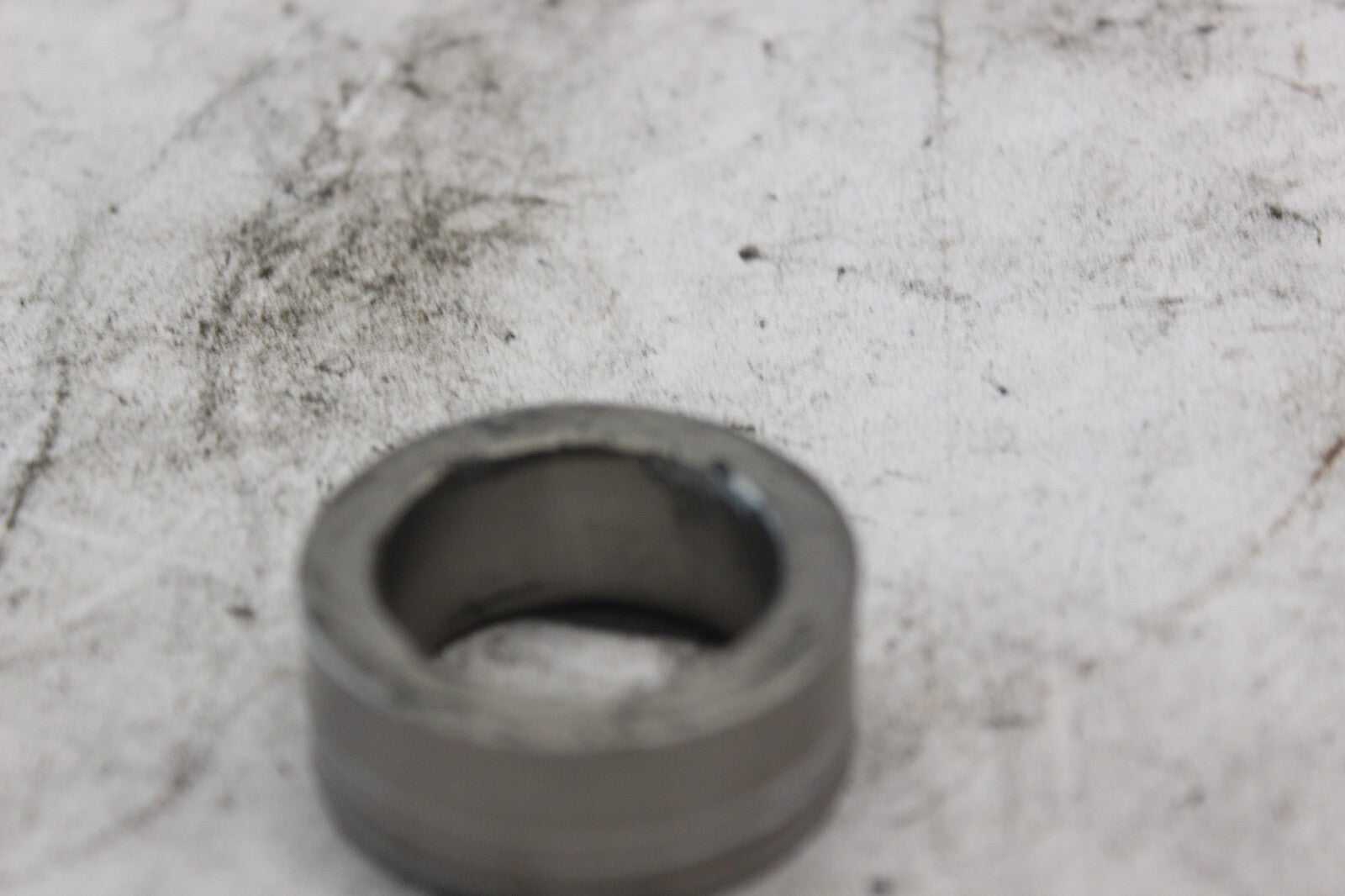 REAR AXLE LEFT SPACER 64751-40F00 2002 SUZUKI GSX-R1000