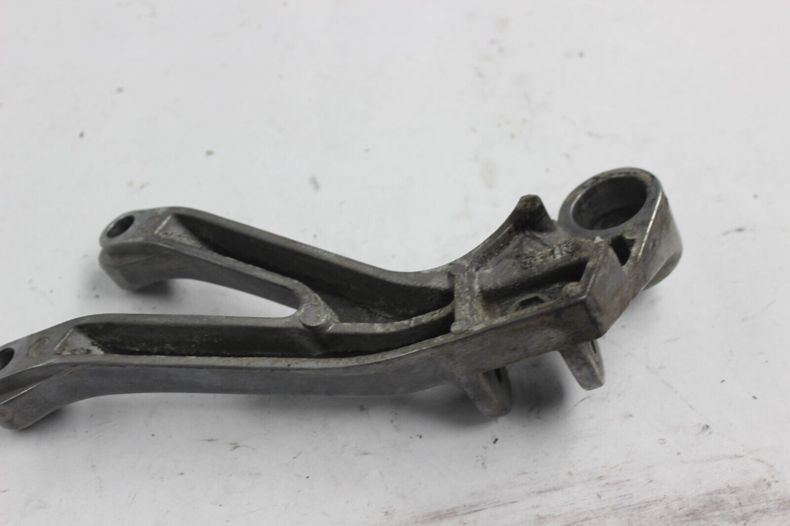 REAR STEP STAY RIGHT SILVER 35011-1879-TX 2001 KAWASAKI ZX-9R
