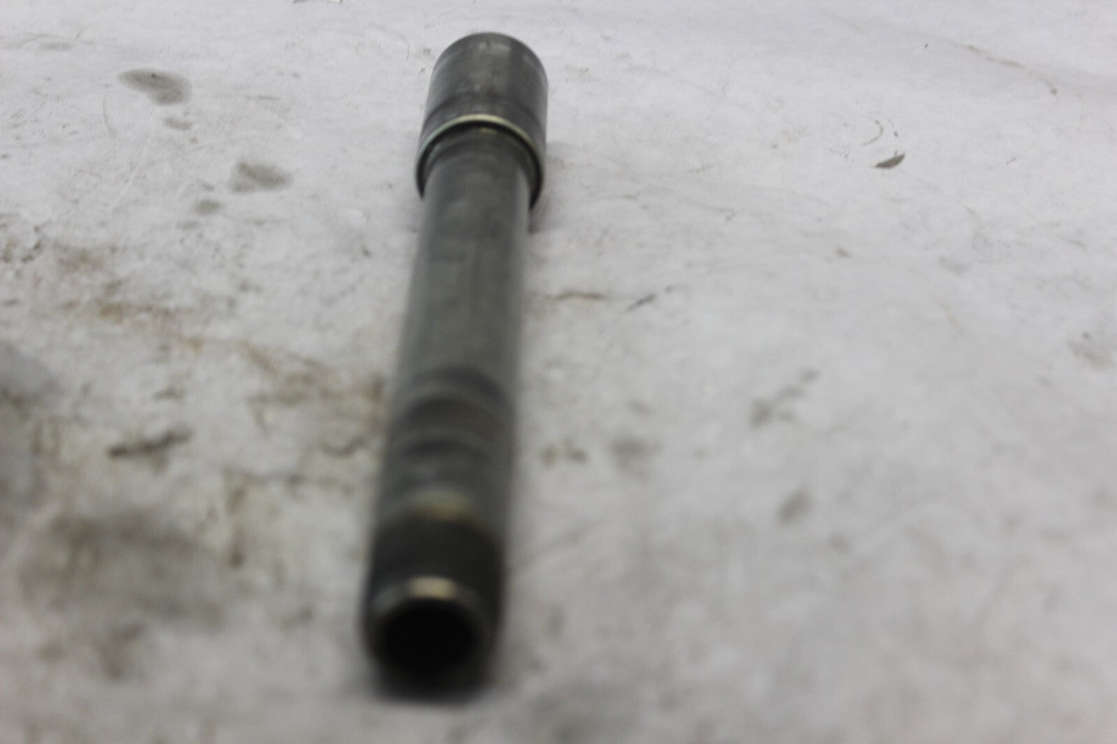 Front WHEEL Axle SUZUKI 54711-42F00 2002 SUZUKI HAYABUSA GSX1300R