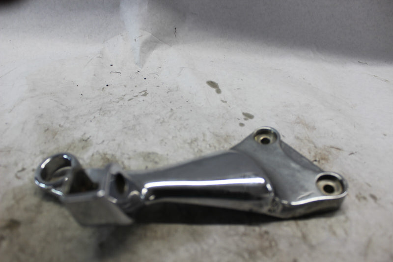 PASSENGER FOOTPEG BRACKET RIGHT CHROME 43600-24F00 2002 SUZUKI HAYABUSA GSX1300R