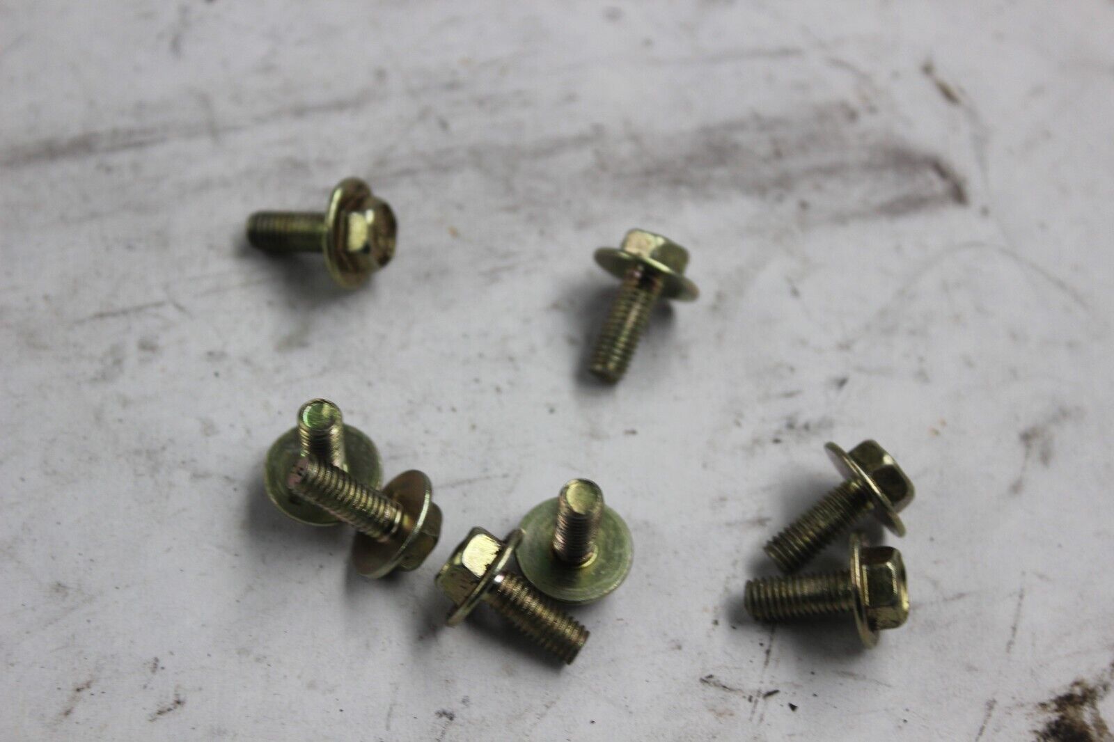DUCT HOLDER MOUNTING BOLT (8) 92150-1661 2001 KAWASAKI ZX-9R