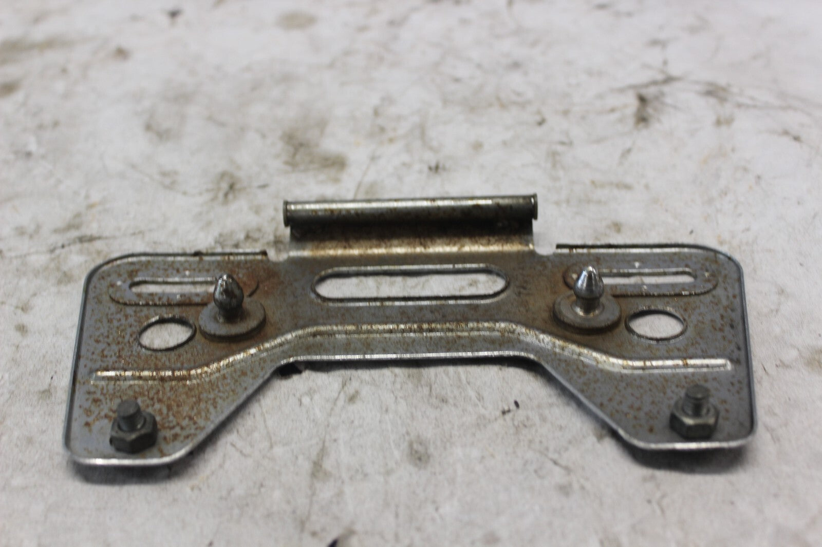 LICENSE PLATE HOLDER 84701-MB9-770 1982 HONDA GOLDWING GL1100A