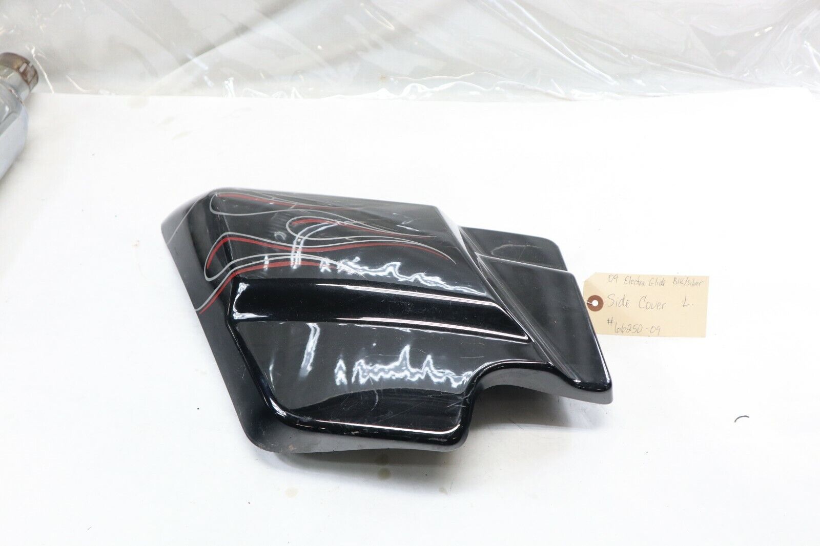 OEM Harley Davidson Side Cover LEFT 2009 Ultra Blk/Sil 66250-09