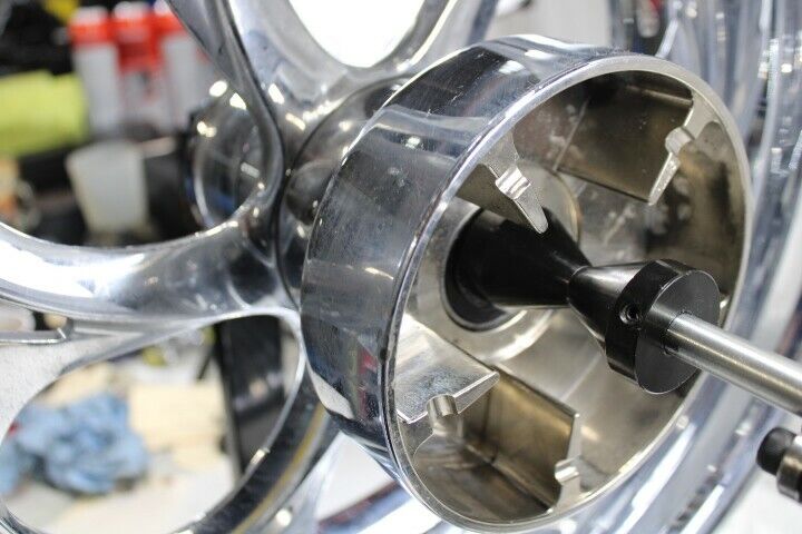 RC Components RECOIL Rear Wheel Chrome 17" X 6.25" Harley Davidson TOURING