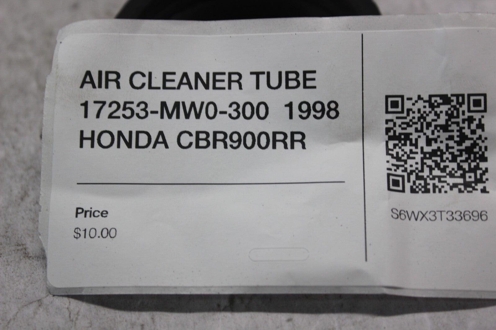 AIR CLEANER TUBE 17253-MW0-300  1998 HONDA CBR900RR