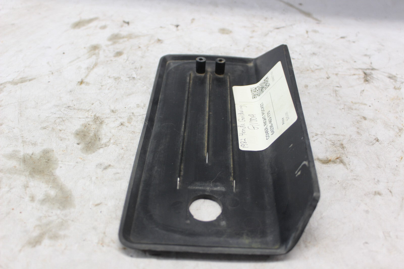 COVER, RIGHT POCKET 64236-463-770 1982 HONDA GOLDWING GL1100A