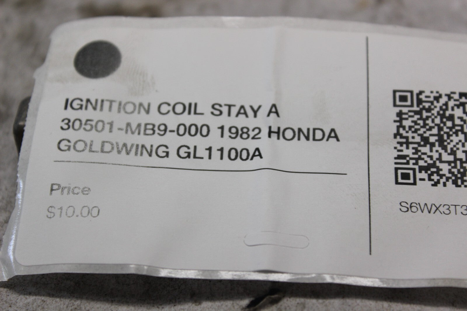 IGNITION COIL STAY A 30501-MB9-000 1982 HONDA GOLDWING GL1100A