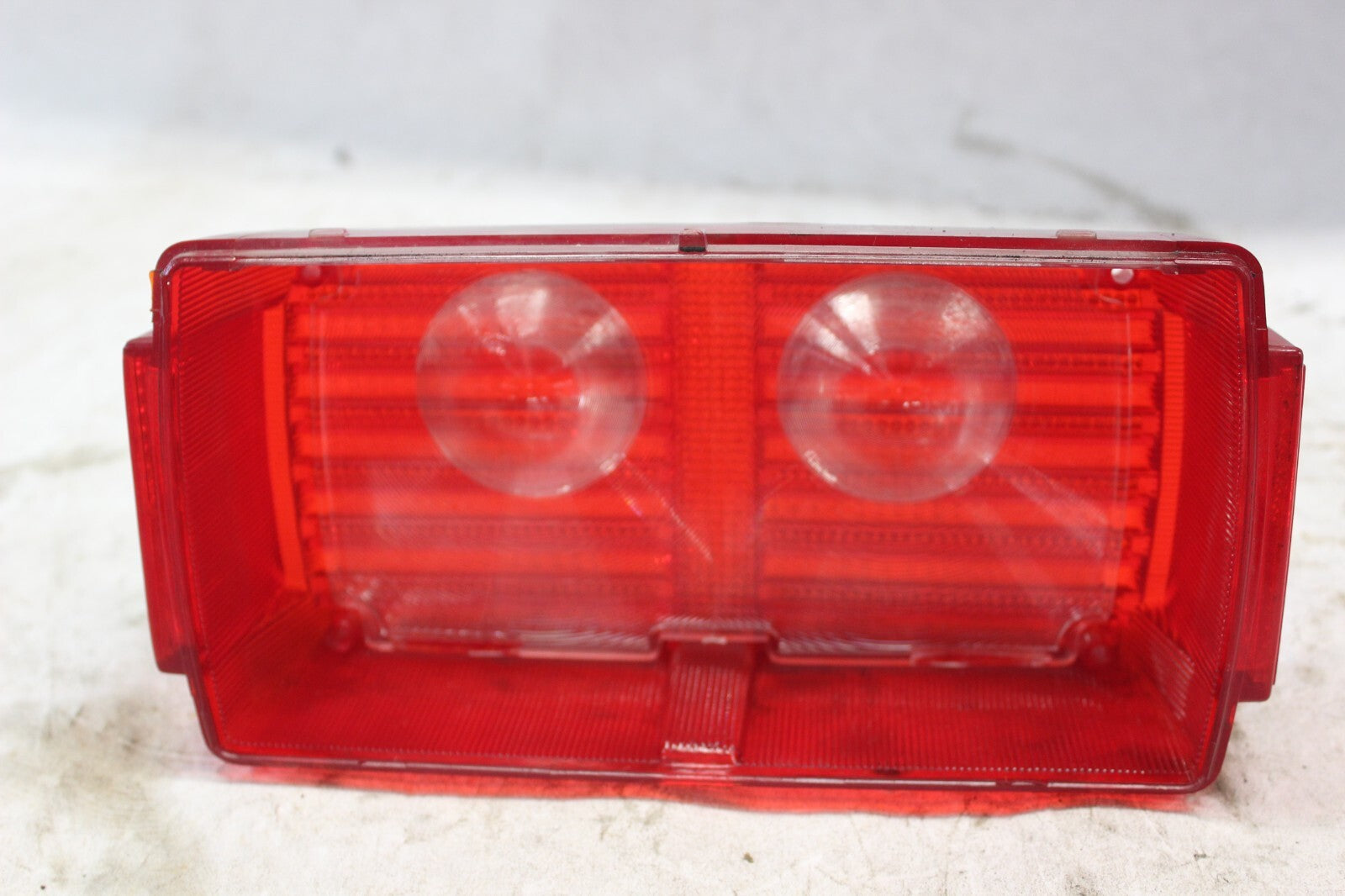 TAILLIGHT LENS RED 33702-422-671 1982 HONDA GOLDWING GL1100A