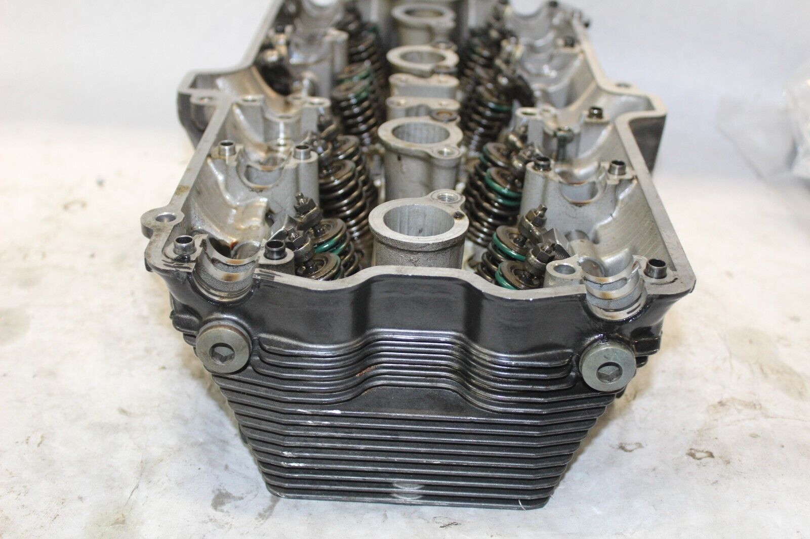 CYLINDER HEAD ASSY 11100-27E60 2001 SUZUKI BANDIT GSF1200S
