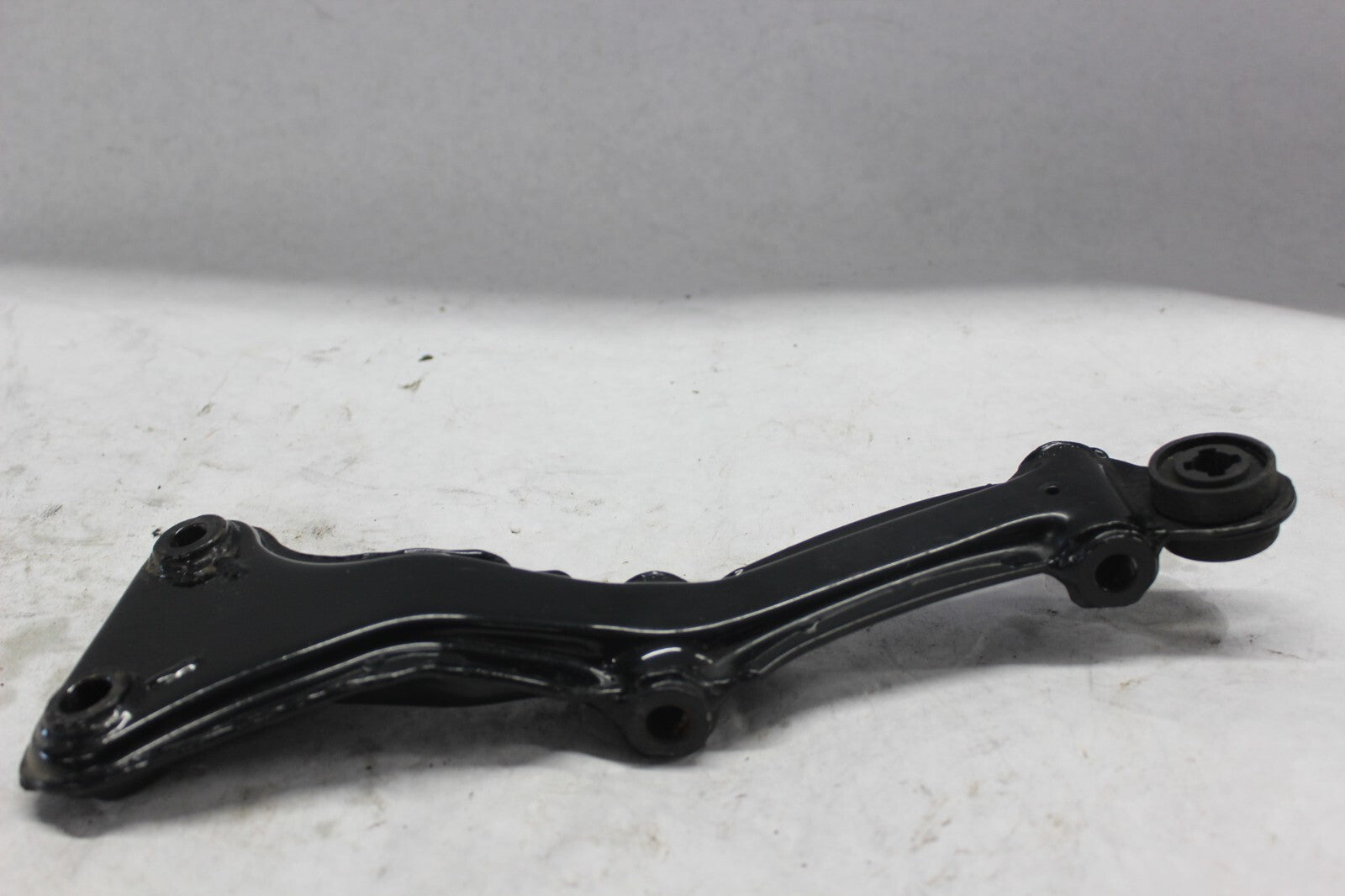 RIGHT FRONT ENGINE HANGER BRACKET 50310-MA1-000 1982 HONDA GL500I SILVERWING