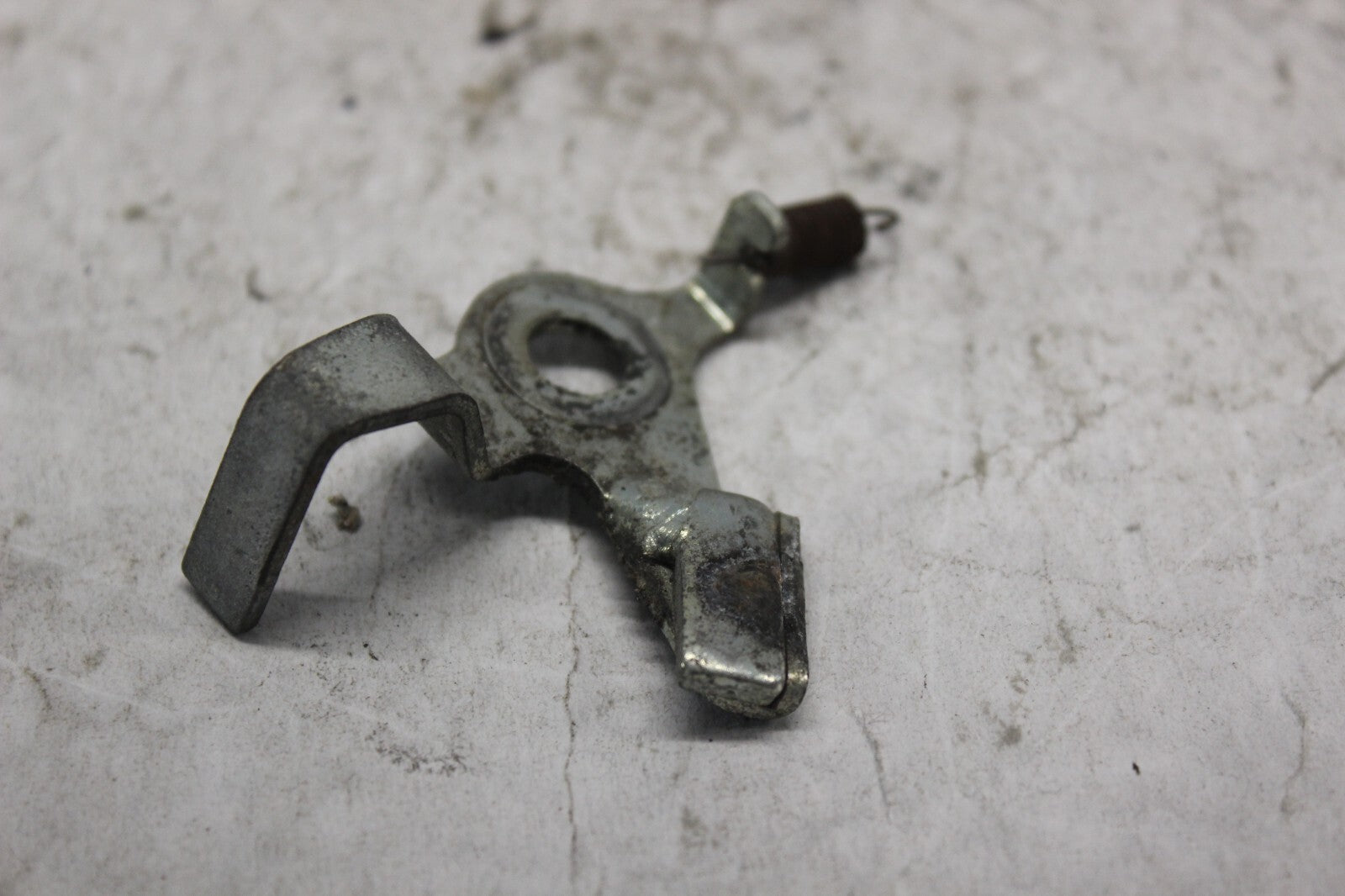 SEAT LOCK PLATE W/ SPRING ( LEVER ) 77232-MAS-E00 1998 HONDA CBR900RR