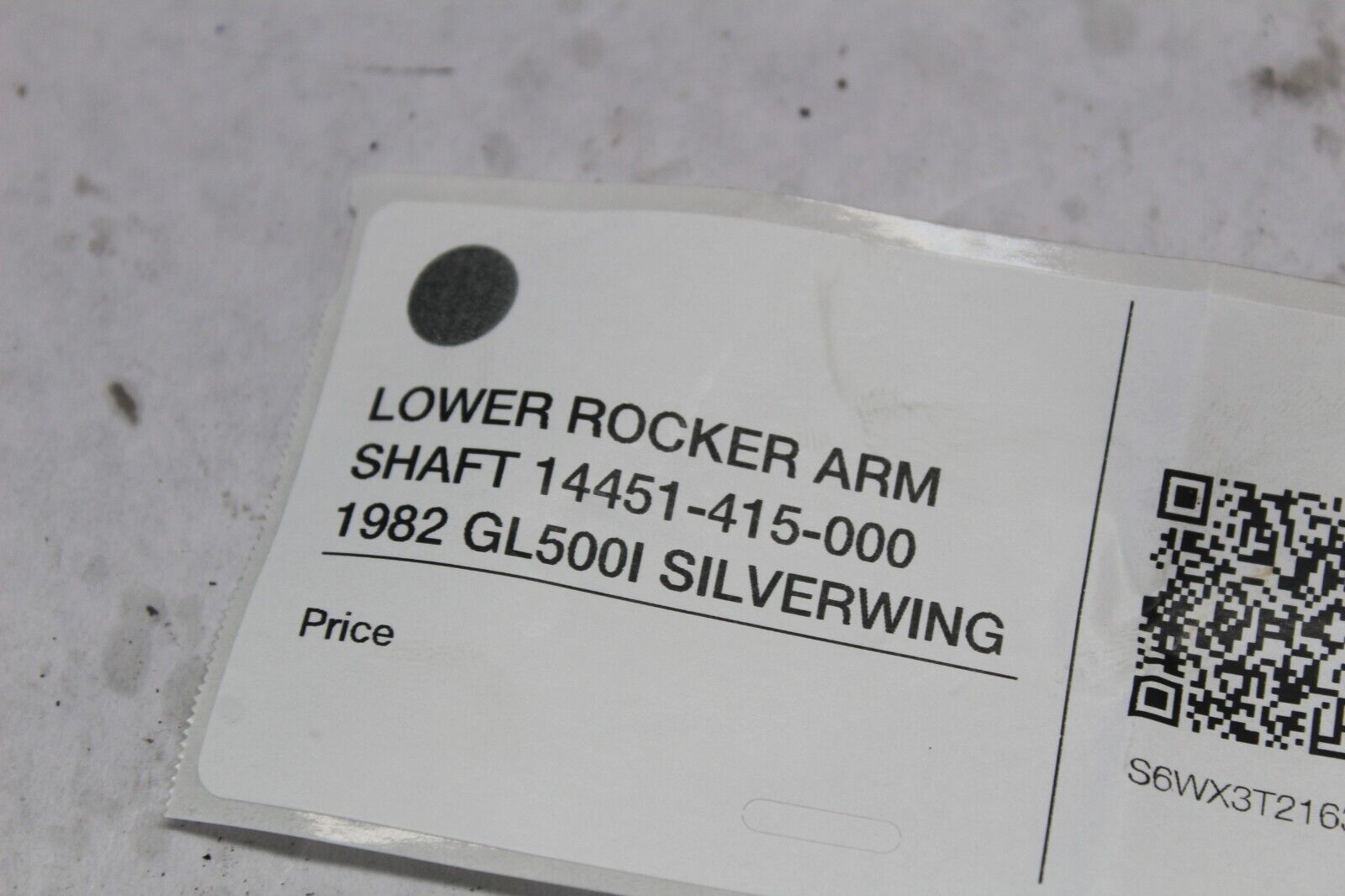 LOWER ROCKER ARM SHAFT 14451-415-000 1982 GL500I SILVERWING