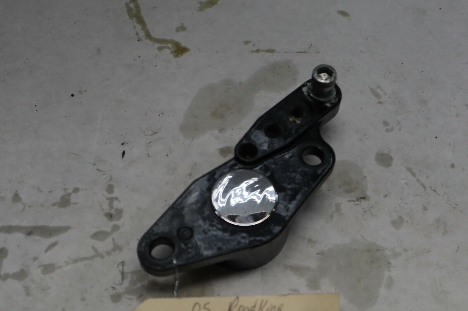 OEM Harley Davidson Rear Swingarm Form Bracket LEFT 2005 Road King Blk/Red