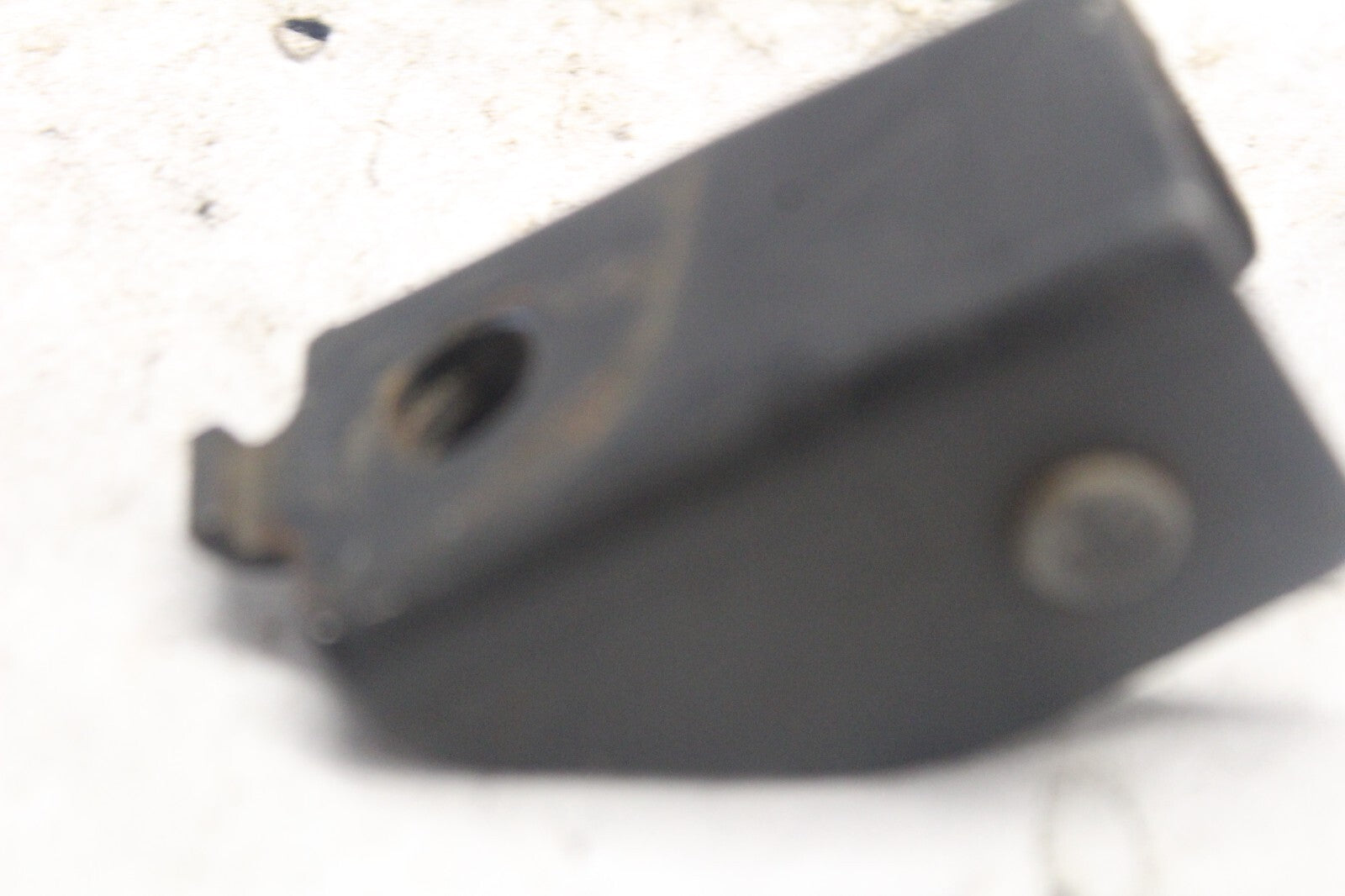 PASSENGER FOOTPEG BRACKET 50711-415-010 1982 HONDA GL500I SILVERWING