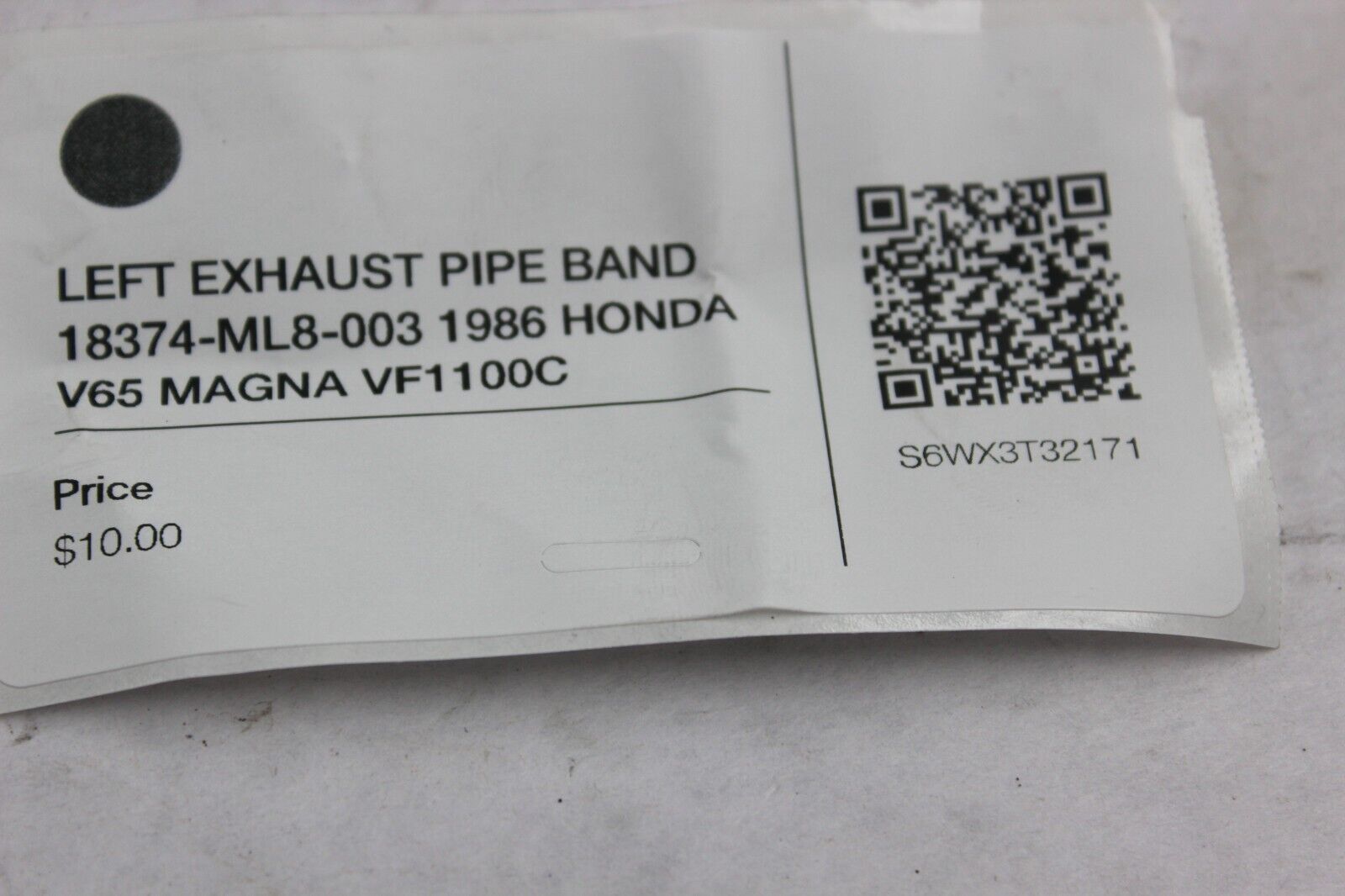 LEFT EXHAUST PIPE BAND 18374-ML8-003 1986 HONDA V65 MAGNA VF1100C