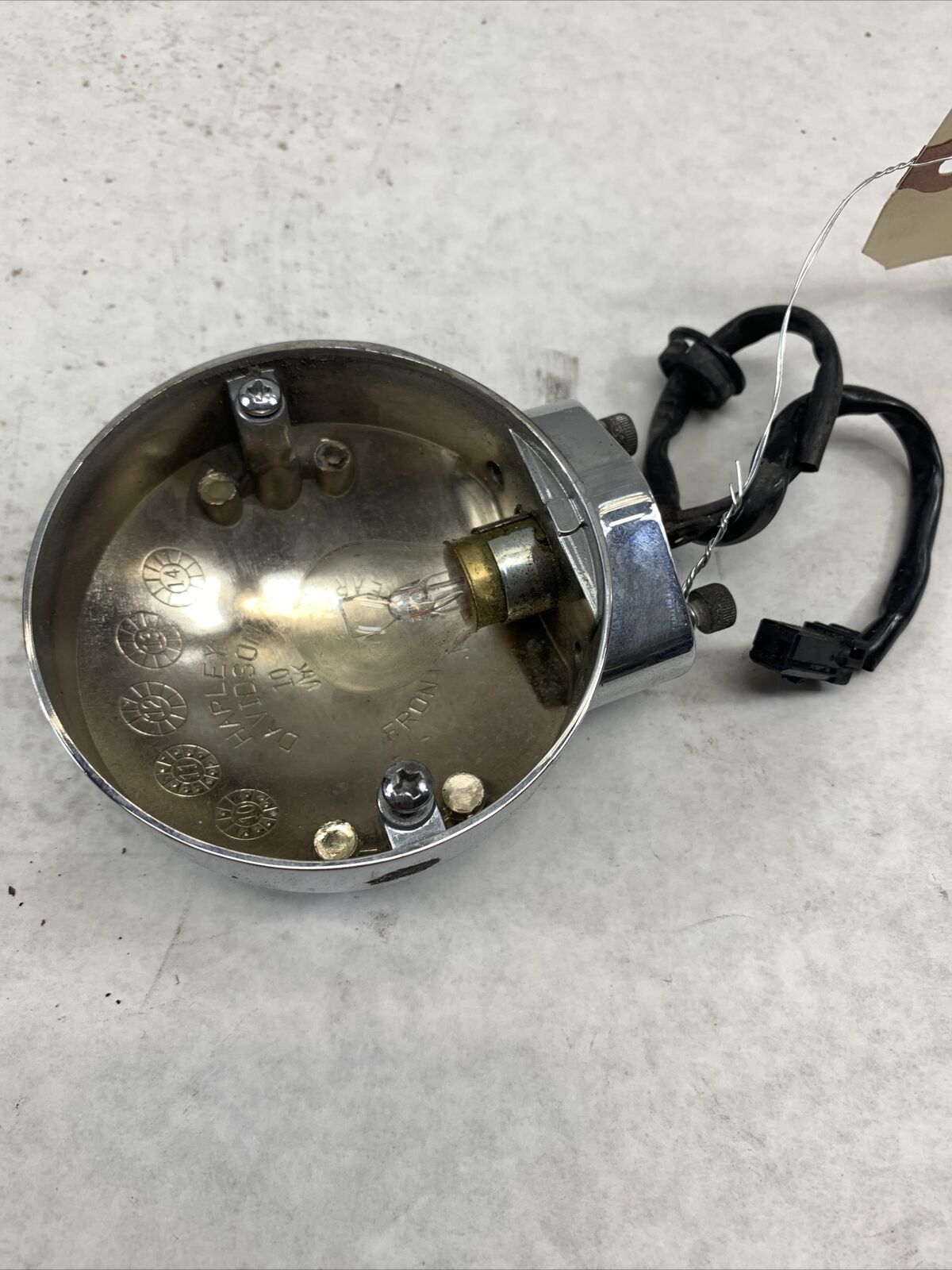 OEM Harley Davidson Rear Turn Signal Housing 2009 Ultra Blk/Sil 68713-94