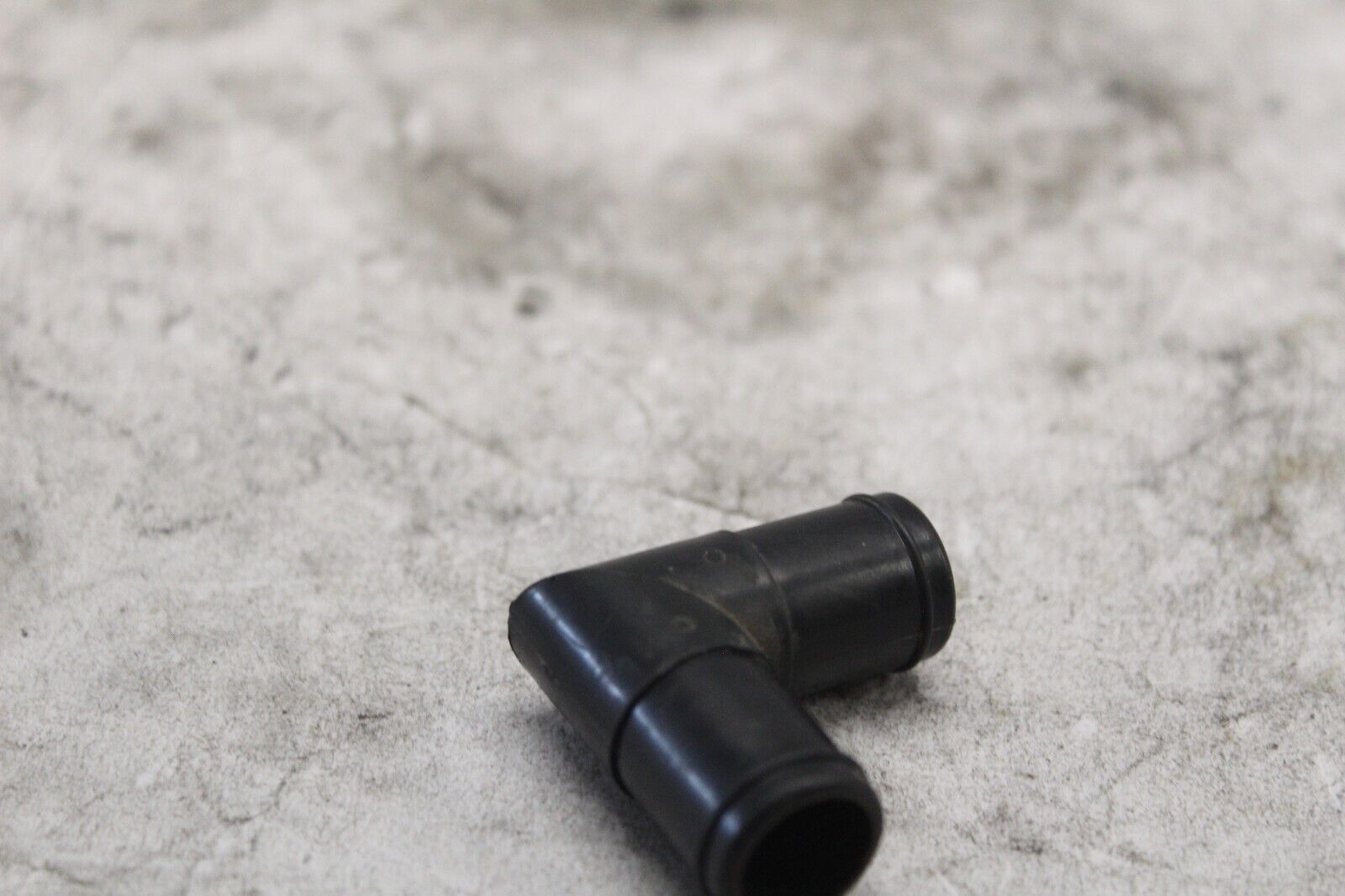 Air Cleaner Fitting(CN,US) #92005-1309 1999 KAWASAKI NINJA ZX-9R