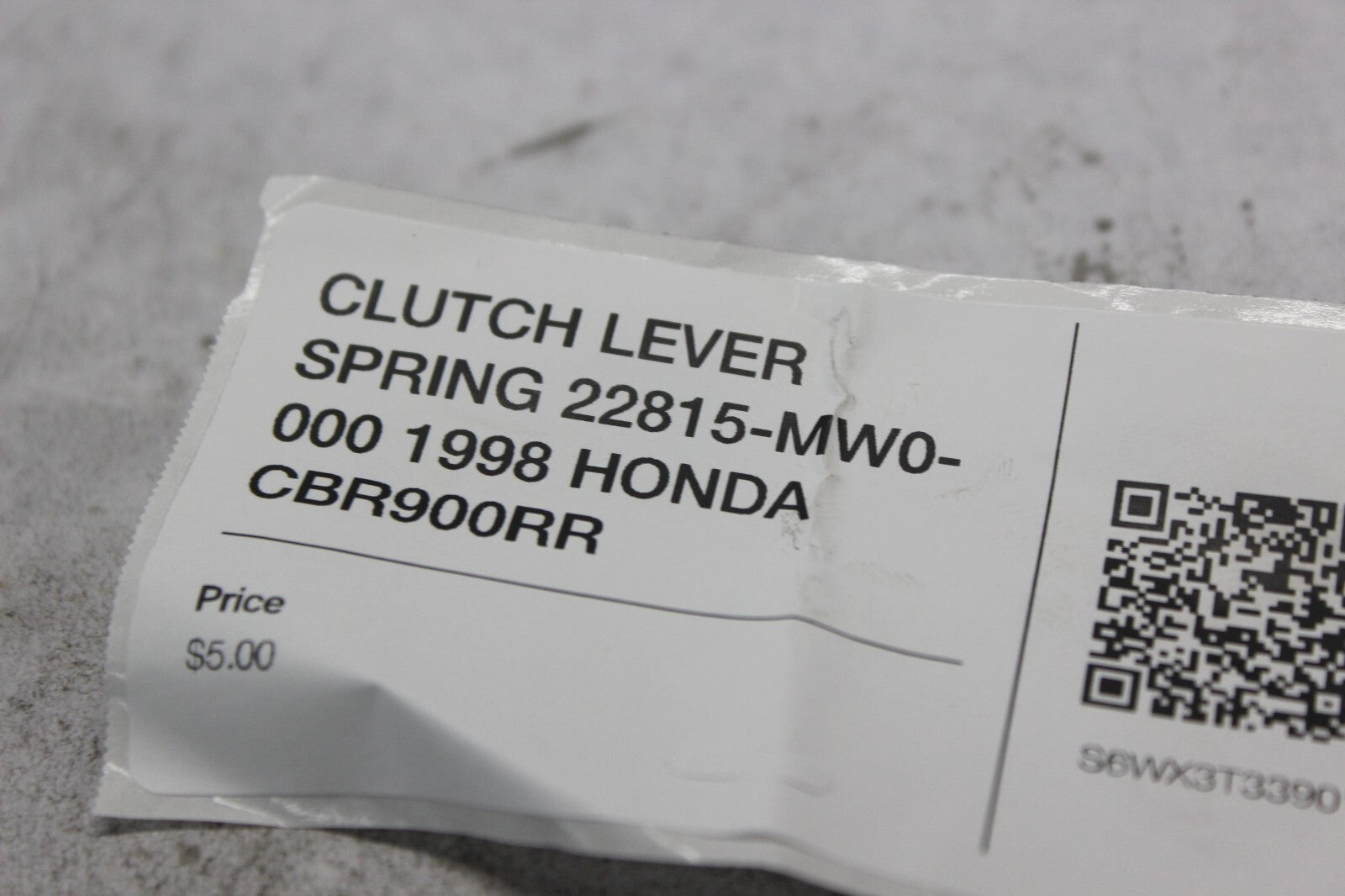 CLUTCH LEVER SPRING 22815-MW0-000 1998 HONDA CBR900RR