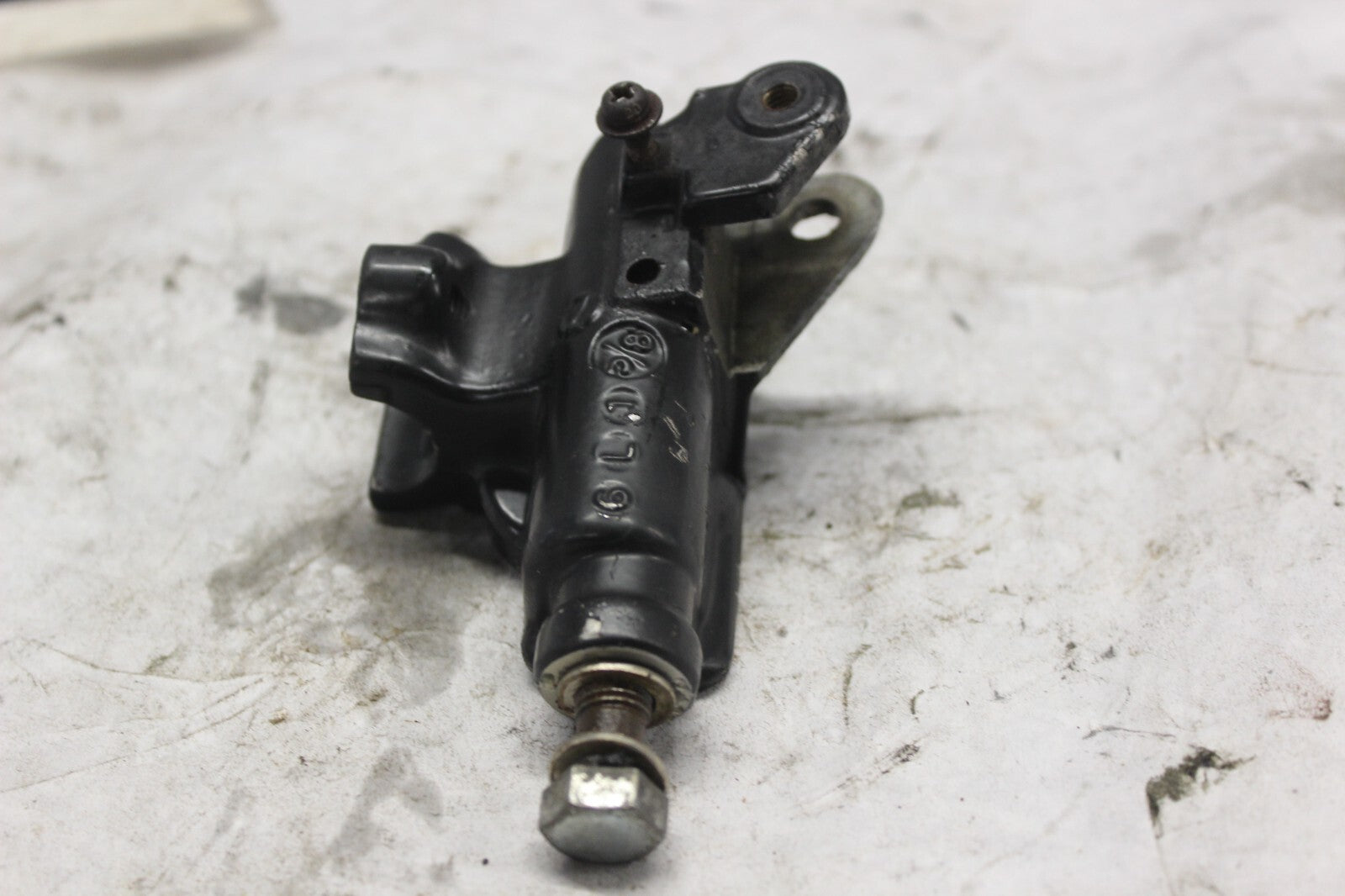 FRONT BRAKE MASTER CYLINDER 45500-MA5-672 1982 HONDA GL500I SILVERWING