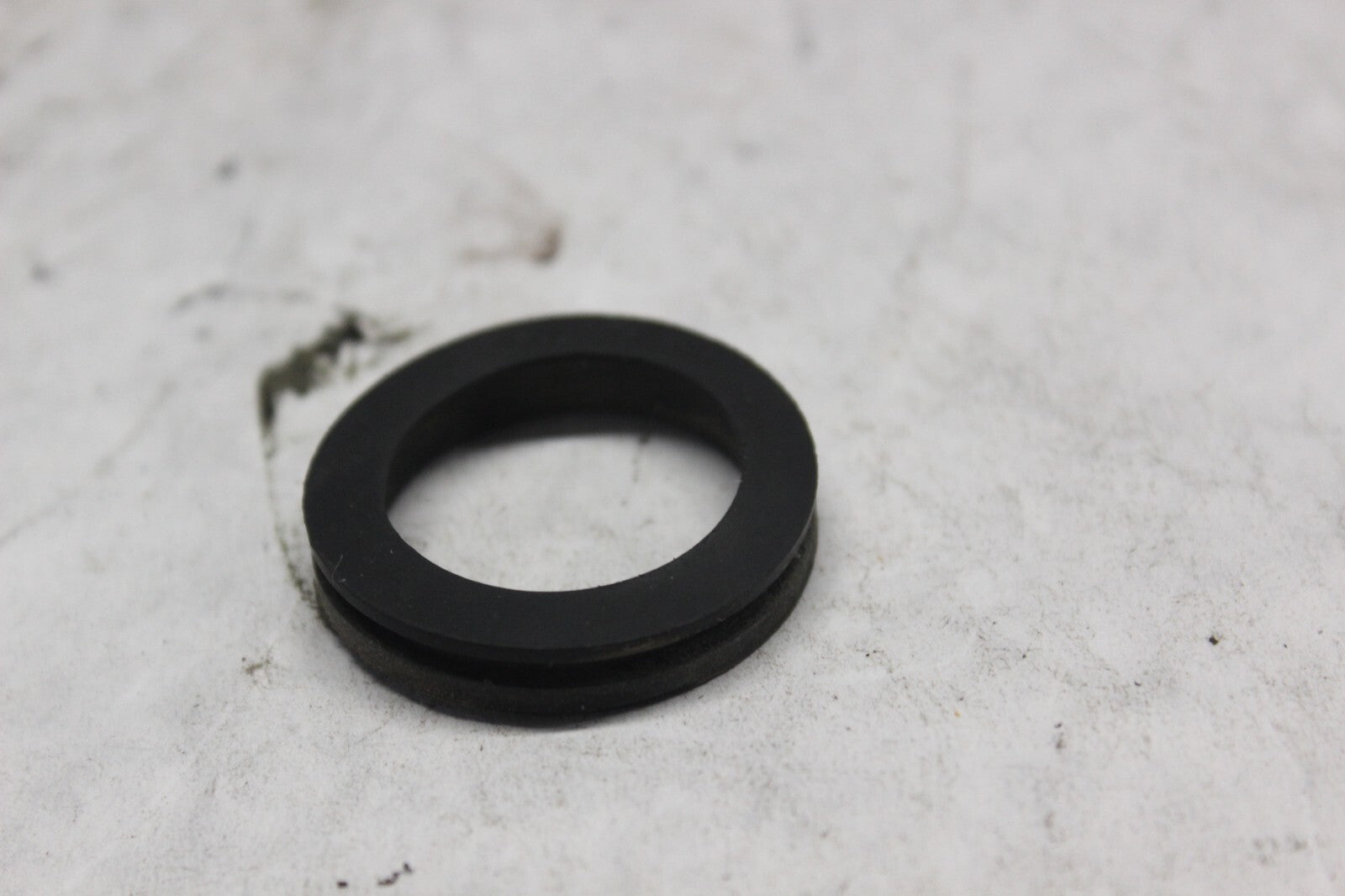IGNITION SWITCH SETTING RUBBER 37623-415-000 1982 HONDA GL500I SILVERWING