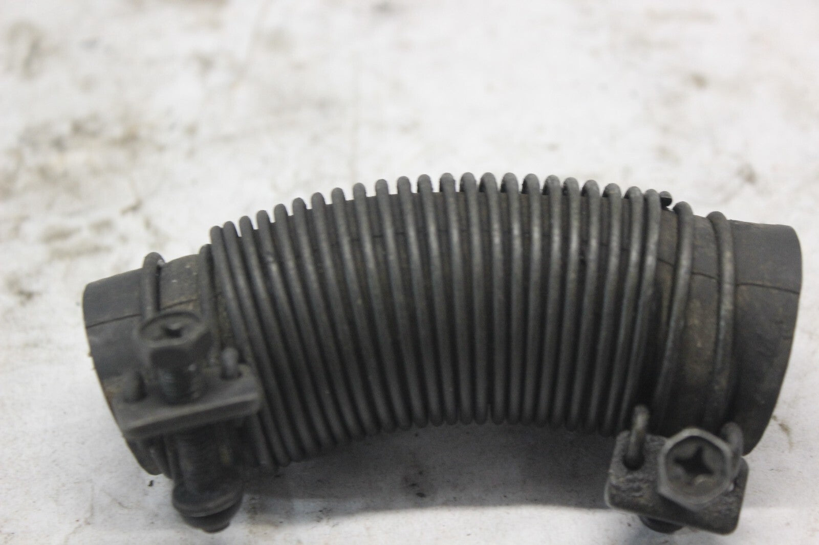 LOWER WATER HOSE 19502-431-000 1982 HONDA GOLDWING GL1100A