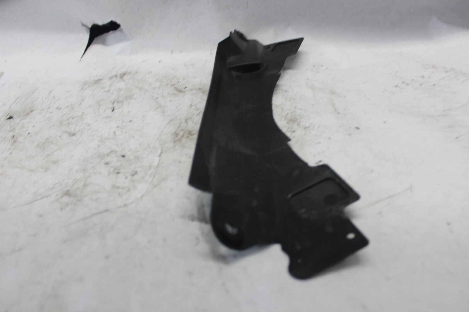 FRONT LOWER COWL COVER 94457-40F00 2002 SUZUKI GSX-R1000