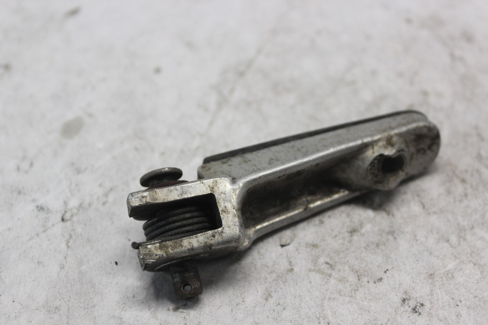 MAIN STEP BAR LEFT 50670-KV3-700 1998 HONDA CBR900RR