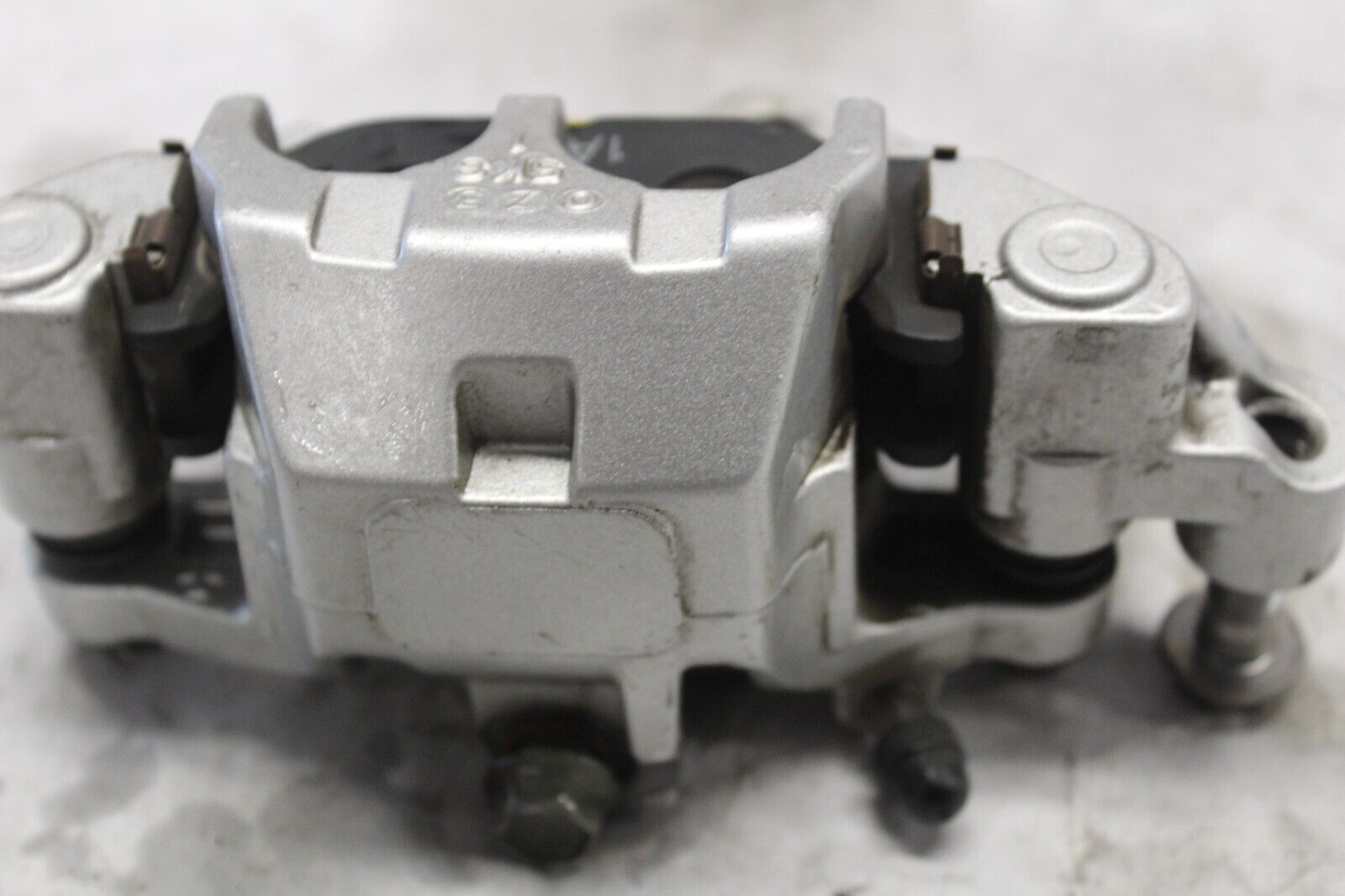 FRONT CALIPER ASSY RIGHT 5KS-2580U-00-00 2001 XVS1100A VSTAR CLASSIC