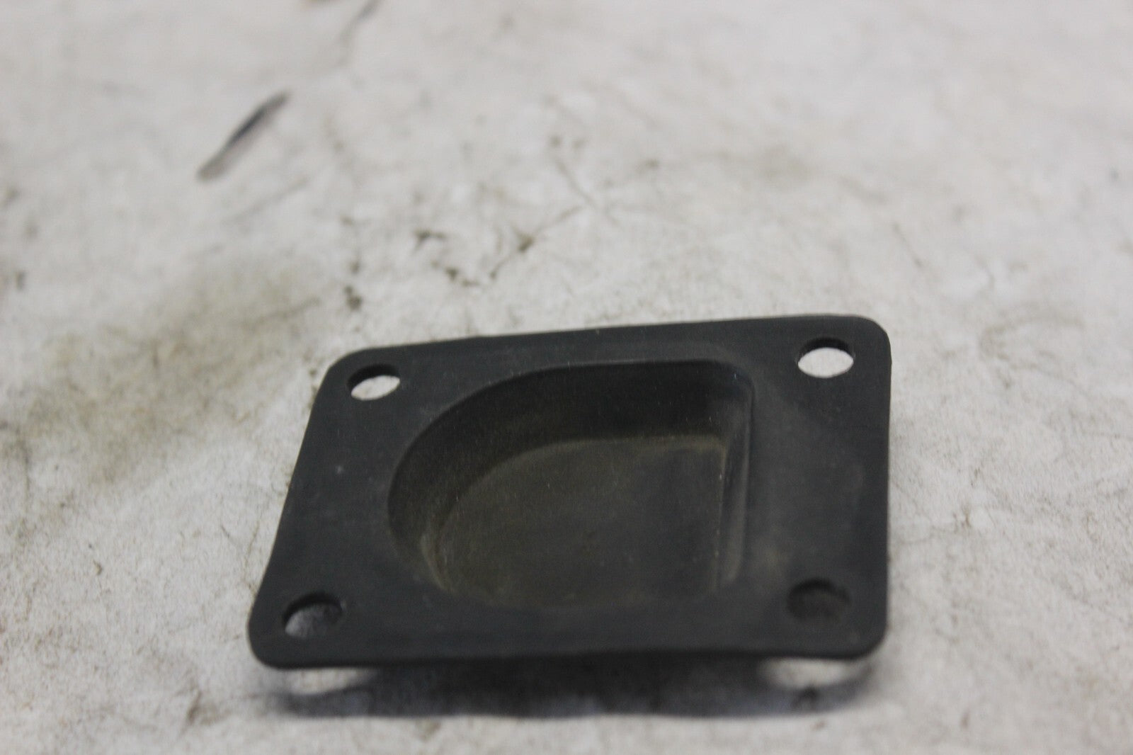SADDLEBAG LOCK RUBBER 81217-463-770 1982 HONDA GOLDWING GL1100A