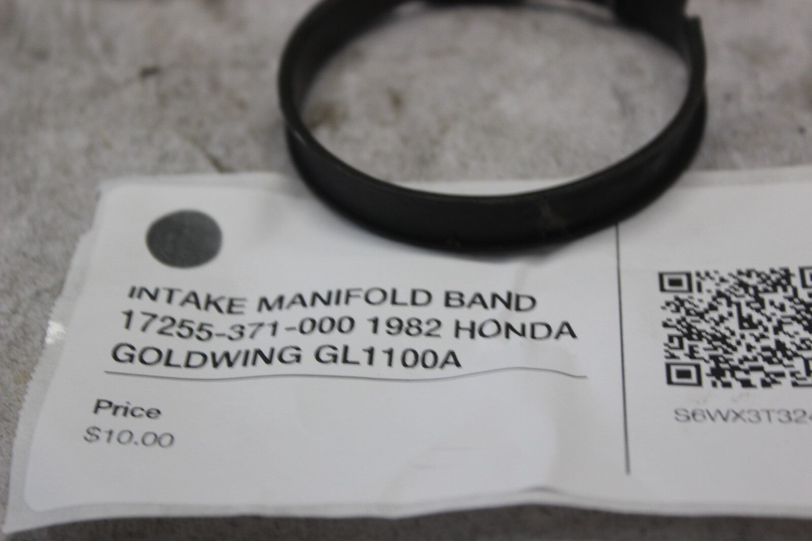 INTAKE MANIFOLD BAND 17255-371-000 1982 HONDA GOLDWING GL1100A