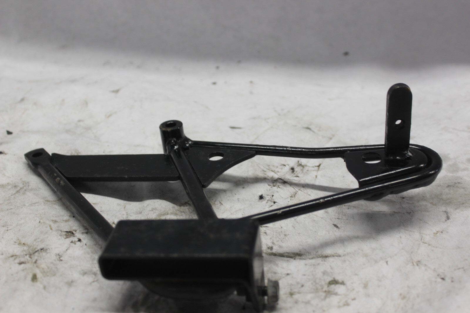 LEFT REAR TURN SIGNAL BRACKET 33660-MA1-770  1982 HONDA GL500I SILVERWING