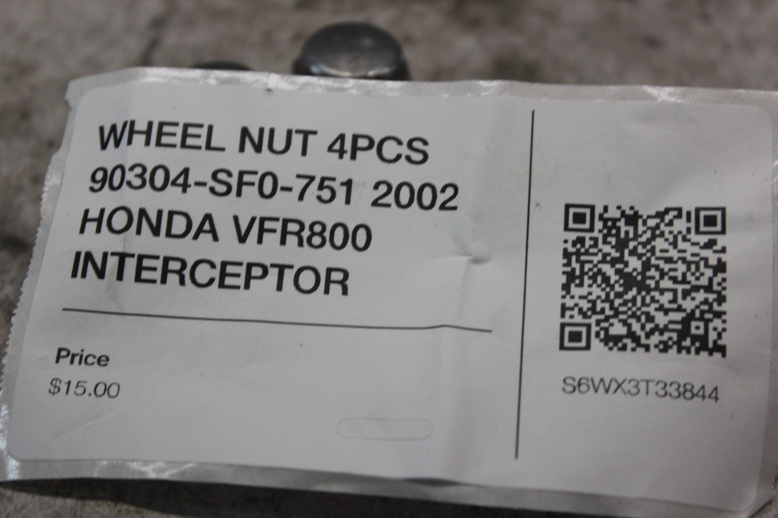 WHEEL NUT 4PCS 90304-SF0-751 2002 HONDA VFR800 INTERCEPTOR
