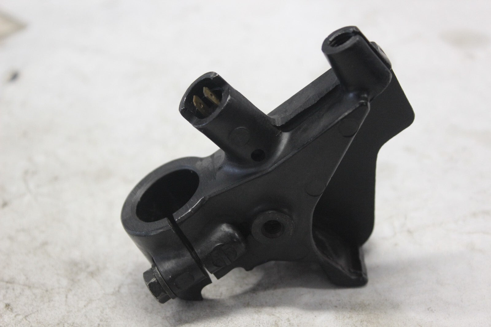 CLUTCH LEVER BRACKET 53172-MB9-000 1982 HONDA GOLDWING GL1100A