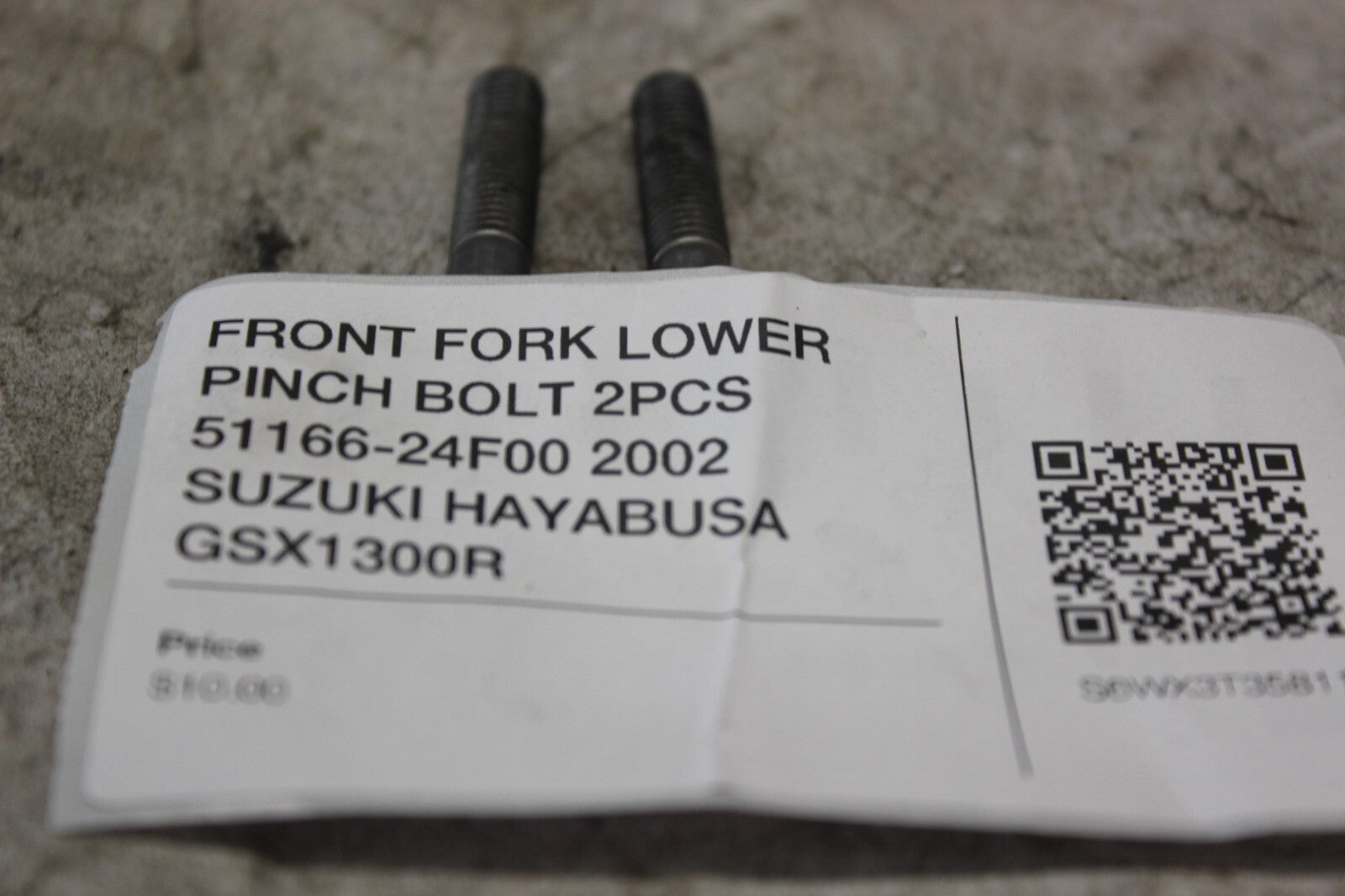 FRONT FORK LOWER PINCH BOLT 2PCS 51166-24F00 2002 SUZUKI HAYABUSA GSX1300R