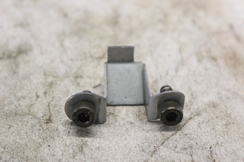 MAGNETO CLAMP W/ BOLTS 32371-24F00 2002 SUZUKI HAYABUSA GSX1300R